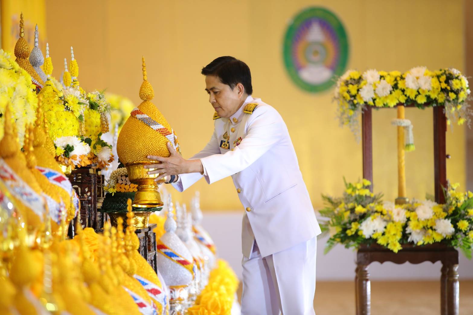 พช.สกลนคร : ร่วมพิธีถวายเครื่องราชสักการะวางพานพุ่ม และจุดเทียนถวายพระพรชัยมงคล เนื่องในโอกาสพระราชพิธีมหามงคลเฉลิมพระชนมพรรษา 6 รอบ 28 กรกฎาคม 2567