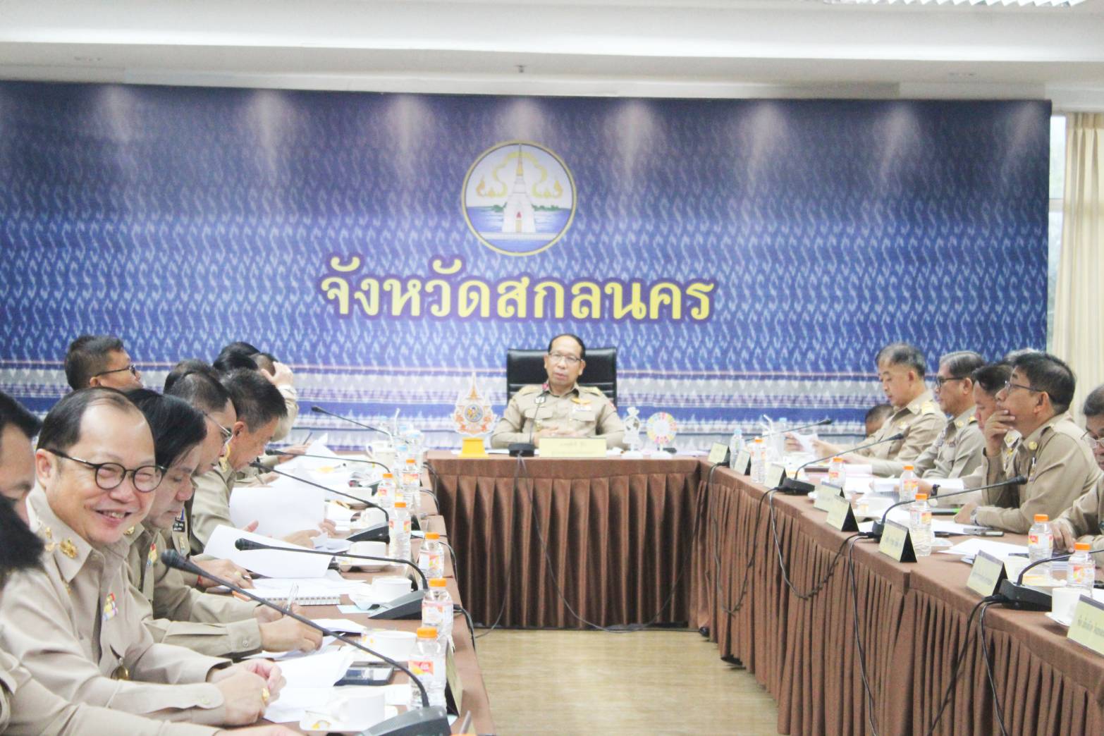 📢พช.สกลนคร : ร่วมประชุมหน่วยงานสังกัดกระทรวงมหาดไทยและนายอำเภอ