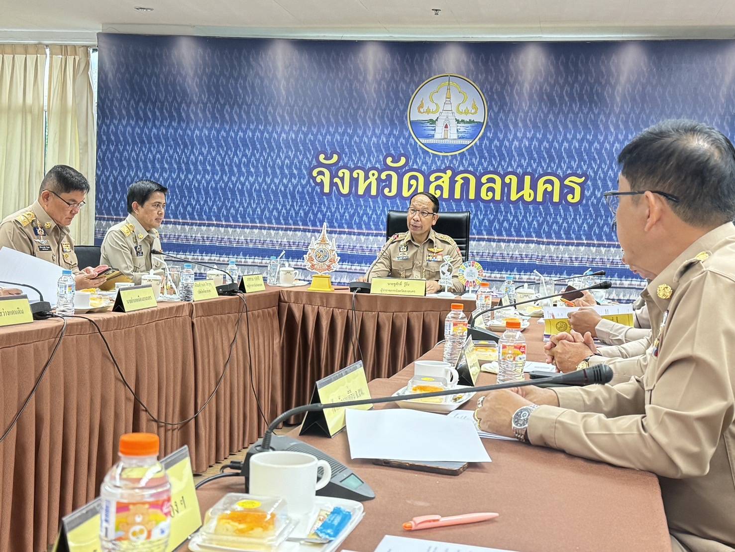 📢พช.สกลนคร : ร่วมประชุมหน่วยงานสังกัดกระทรวงมหาดไทยและนายอำเภอ