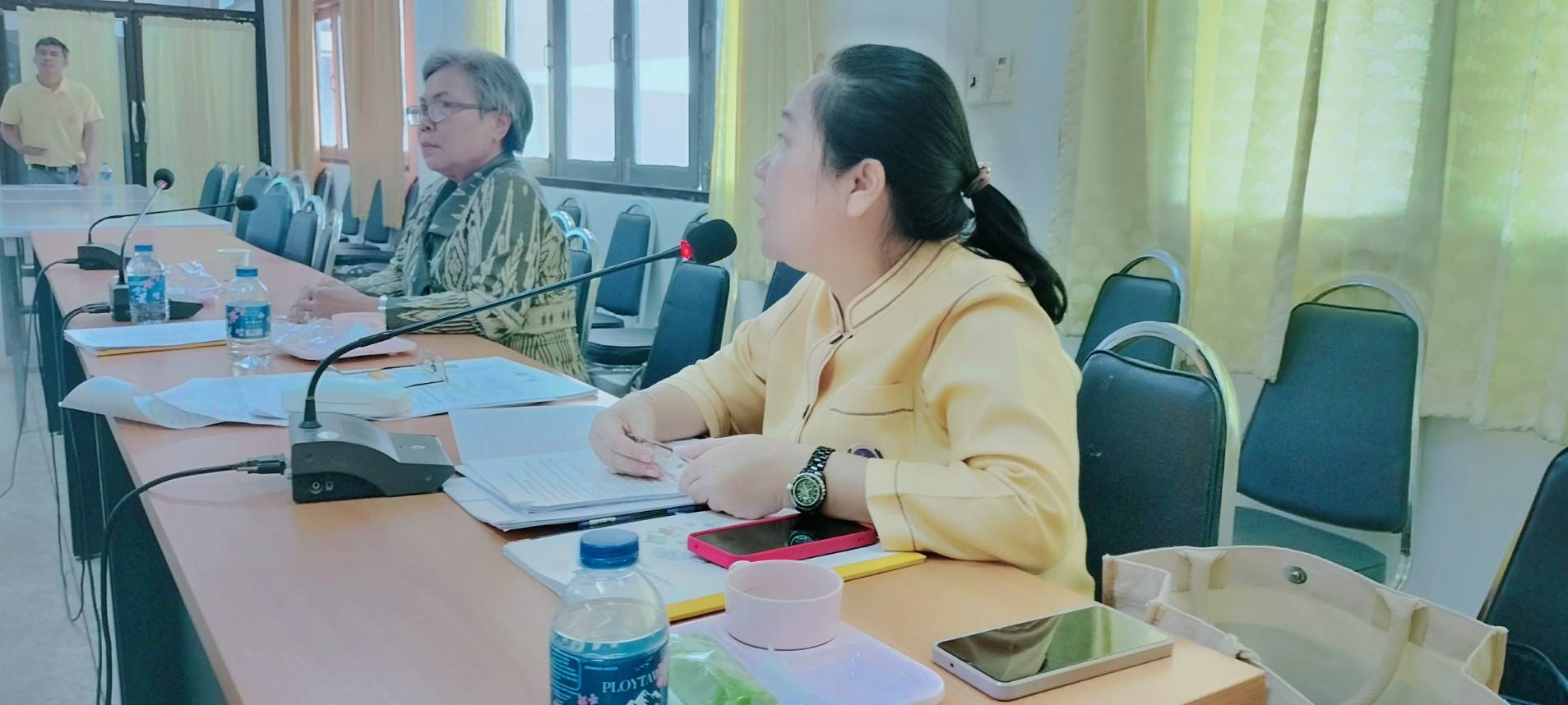 📢พช.สกลนคร : ลงพื้นที่ติดตามสนับสนุนคณะทำงานบริหารการจัดเก็บข้อมูลความจำเป็นพื้นฐาน (จปฐ.) พร้อมให้กำลังใจทีมพัฒนาชุมชนอำเภอ