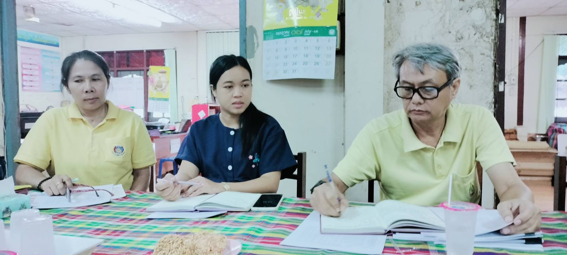 📢พช.สกลนคร : ลงพื้นที่ติดตามสนับสนุนคณะทำงานบริหารการจัดเก็บข้อมูลความจำเป็นพื้นฐาน (จปฐ.) พร้อมให้กำลังใจทีมพัฒนาชุมชนอำเภอ