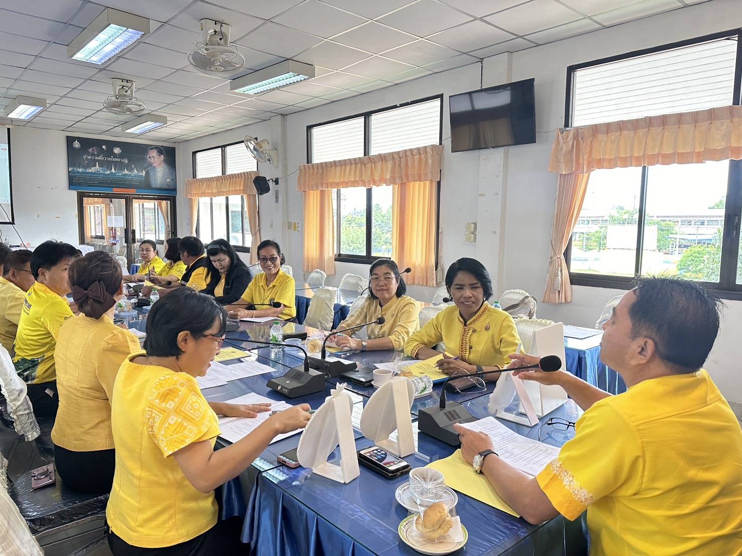📢พช.สกลนคร : ลงพื้นที่ติดตามสนับสนุนคณะทำงานบริหารการจัดเก็บข้อมูลความจำเป็นพื้นฐาน (จปฐ.) พร้อมให้กำลังใจทีมพัฒนาชุมชนอำเภอ