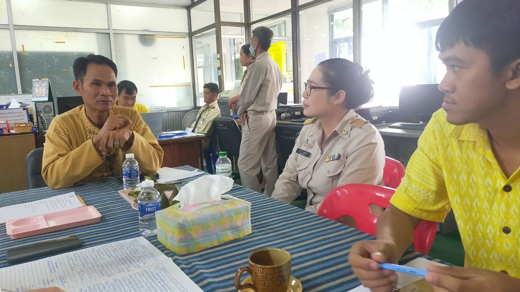 📢พช.สกลนคร : ลงพื้นที่ติดตามสนับสนุนคณะทำงานบริหารการจัดเก็บข้อมูลความจำเป็นพื้นฐาน (จปฐ.) พร้อมให้กำลังใจทีมพัฒนาชุมชนอำเภอ