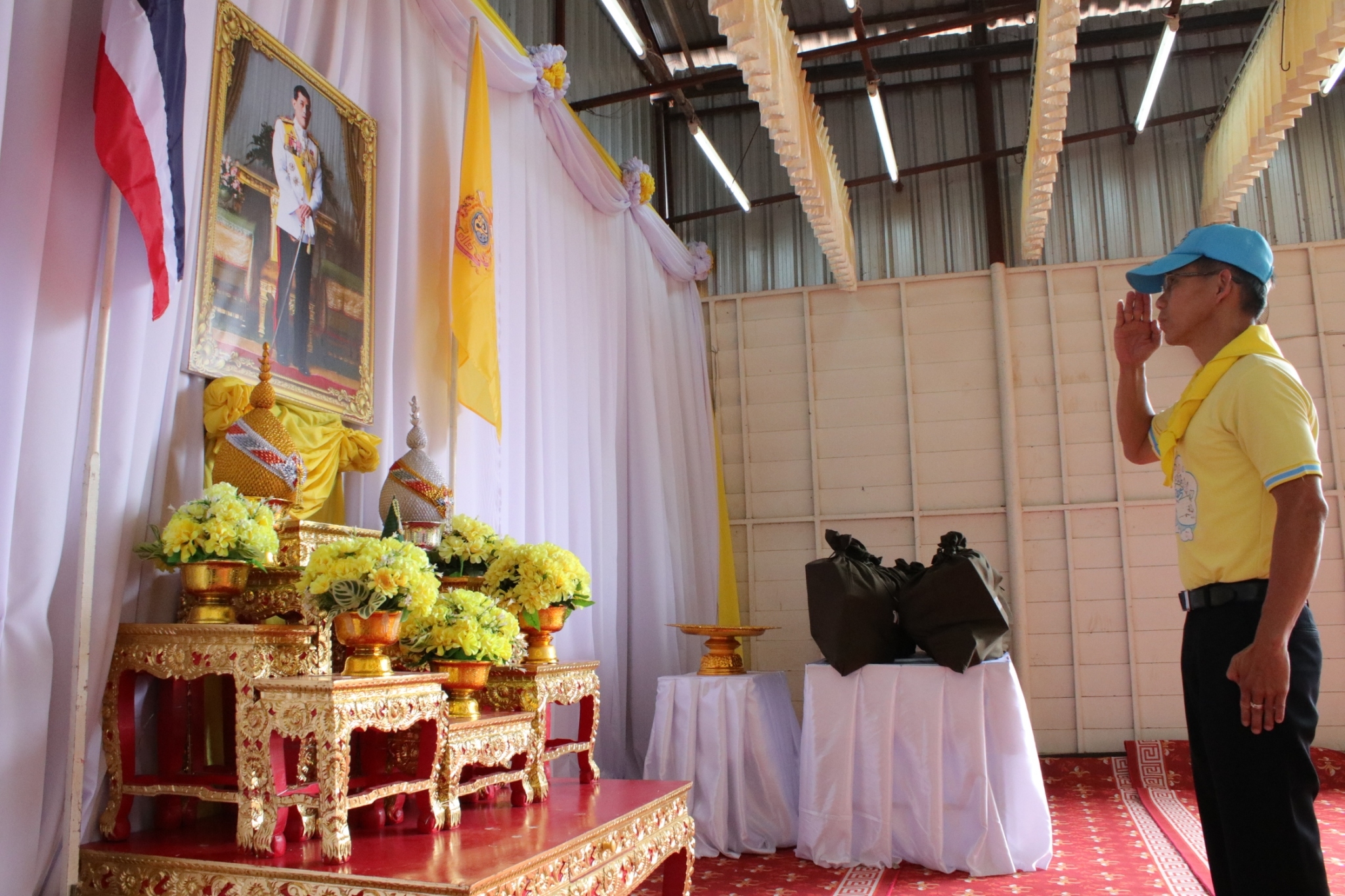 📜จิตอาสาพระราชทาน จังหวัดสกลนคร ทำความดีด้วยหัวใจ จัดกิจกรรมจิตอาสาออกให้บริการประชาชน มอบถุงพระราชทานให้กลุ่มเปราะบาง เฉลิมพระเกียรติพระบาทสมเด็จพระเจ้าอยู่หัว
