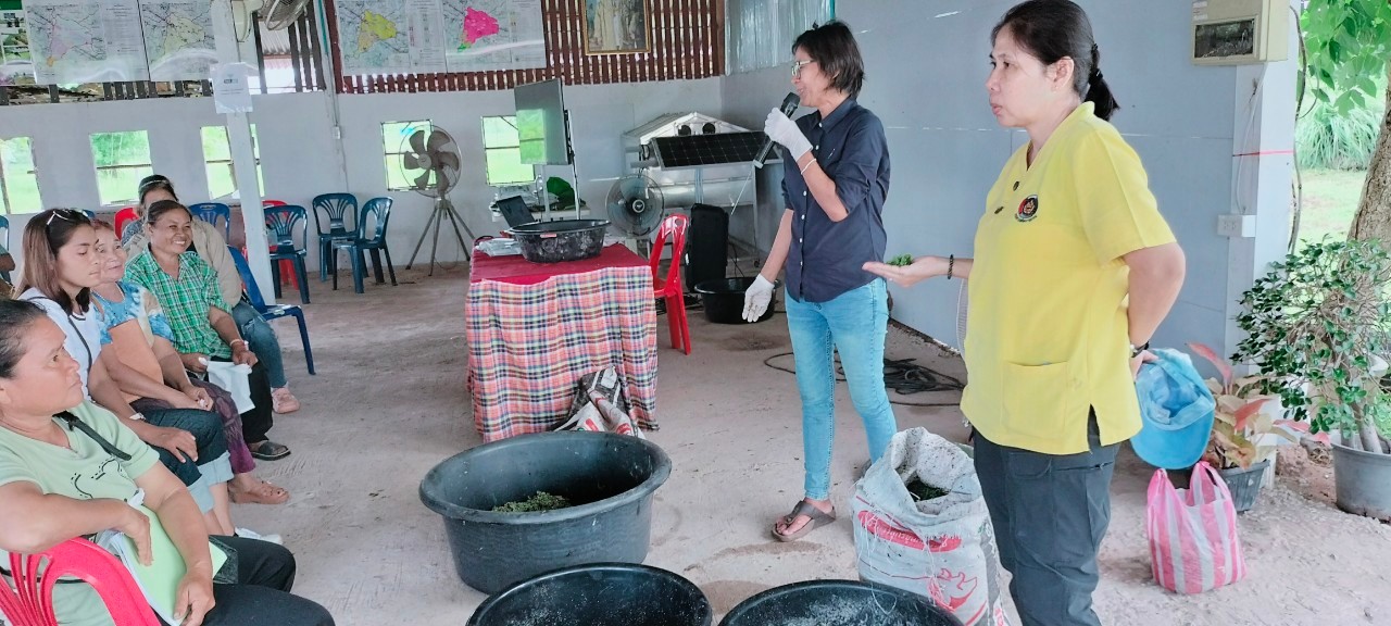 จังหวัดสกลนคร : ดำเนินโครงการพัฒนาคุณภาพชีวิตคนสกลนครทุกช่วงวัยอย่างยั่งยืนตามหลักปรัชญาของเศรษฐกิจพอเพียง