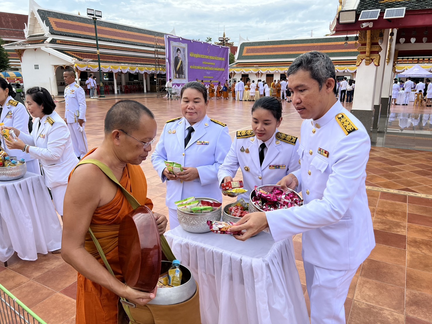 พช.สกลนคร ร่วมพิธีทำบุญตักบาตรถวายพระกุศล และถวายพระพร เนื่องในโอกาสวันคล้ายวันประสูติ พระเจ้าวรวงศ์เธอ พระองค์เจ้าโสมสวลี กรมหมื่นสุทธนารีนาถ 13 กรกฎาคม 2567