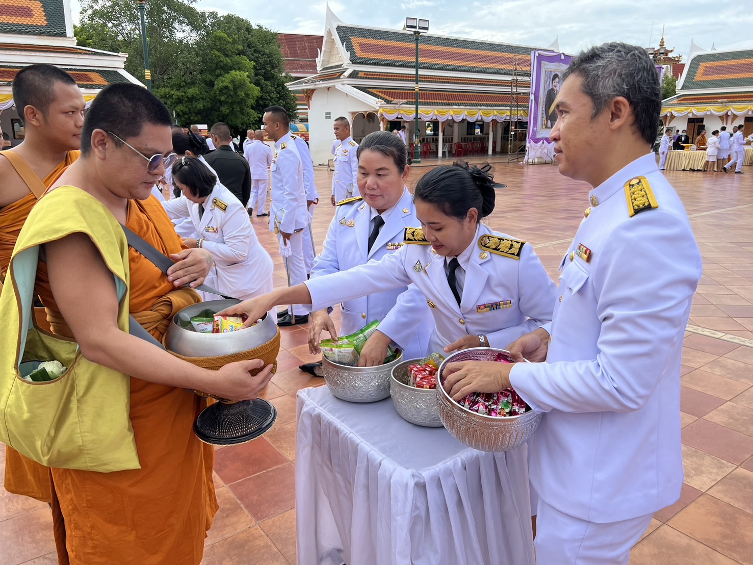 พช.สกลนคร ร่วมพิธีทำบุญตักบาตรถวายพระกุศล และถวายพระพร เนื่องในโอกาสวันคล้ายวันประสูติ พระเจ้าวรวงศ์เธอ พระองค์เจ้าโสมสวลี กรมหมื่นสุทธนารีนาถ 13 กรกฎาคม 2567