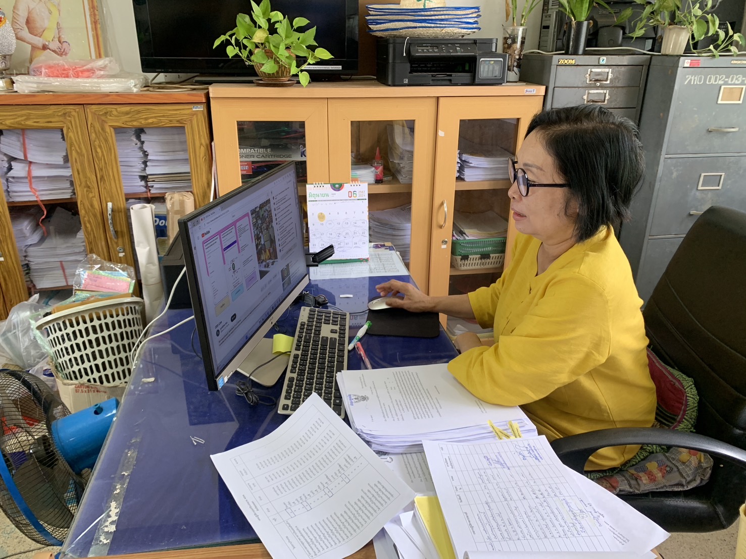 📢พช.สกลนคร : ประชุมชี้แจงเร่งรัด กำกับติดตามการดำเนินงานกองทุนพัฒนาบทบาทสตรี ผ่านระบบวีดิทัศน์ทางไกล (Video Conference)