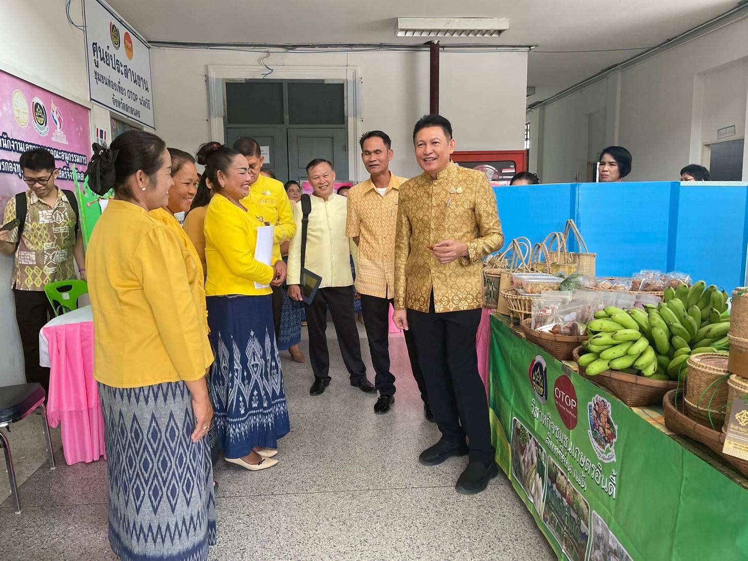 📢ผู้ตรวจฯ พช. เขต 11 ลงพื้นที่คัดเลือกคนกองทุนพัฒนาบทบาทสตรีดีเด่น ระดับเขตตรวจราชการ พื้นที่ จังหวัดสกลนคร