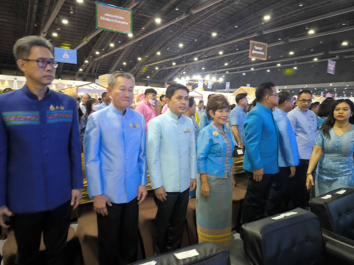 มท.1 เปิดงาน “ศิลปาชีพประทีปไทย OTOP หลอมดวงใจ ด้วยพระบารมี”
