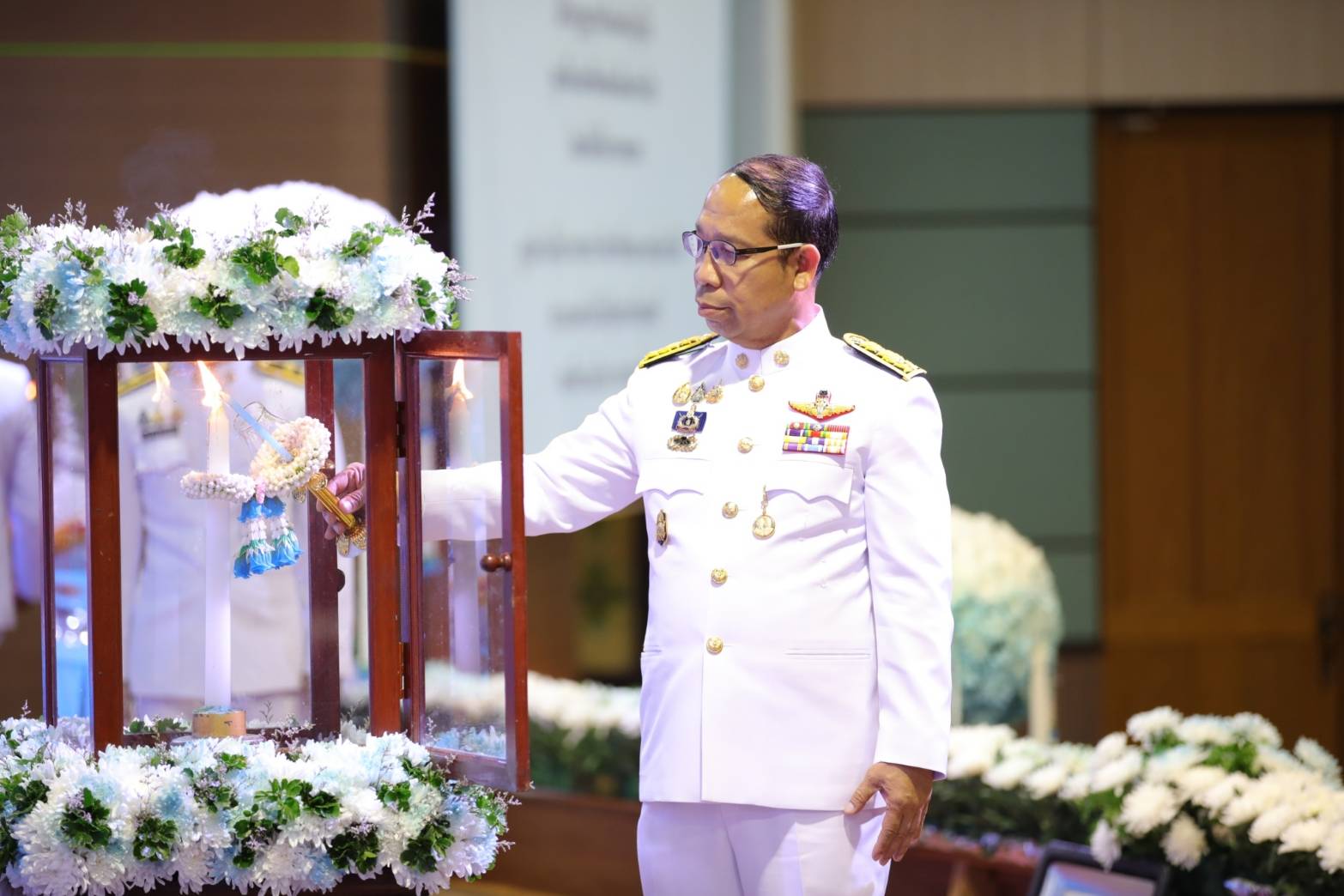🌈พสกนิกรชาวจังหวัดสกลนคร ร่วมจุดเทียนถวายพระพรชัยมงคล เนื่องในวันเฉลิมพระชนมพรรษา 12 สิงหาคม 2567