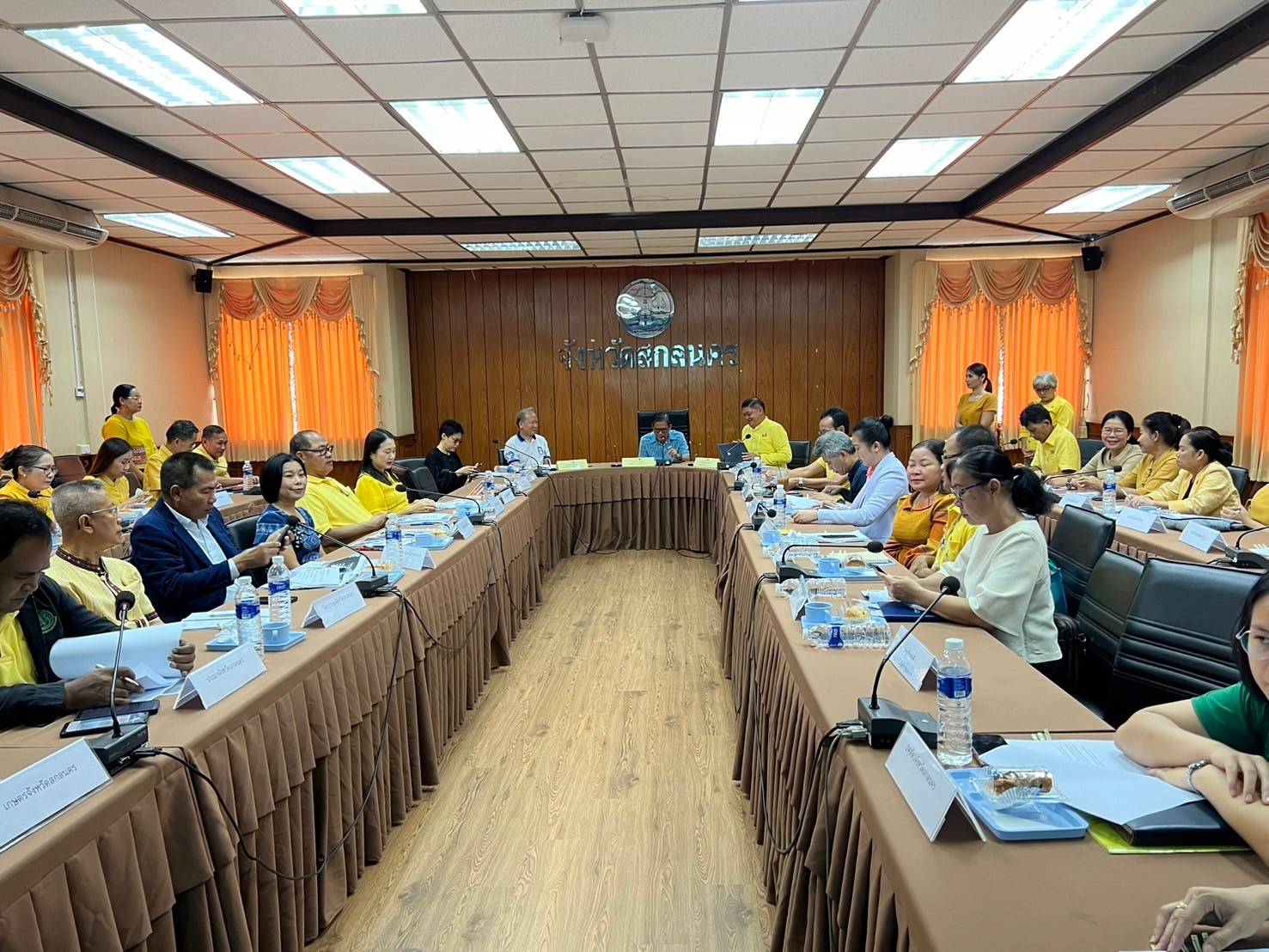 จังหวัดสกลนคร จัดประชุมขับเคลื่อนการพัฒนาเศรษฐกิจฐานรากระดับจังหวัด ครั้งที่ 3/2567
