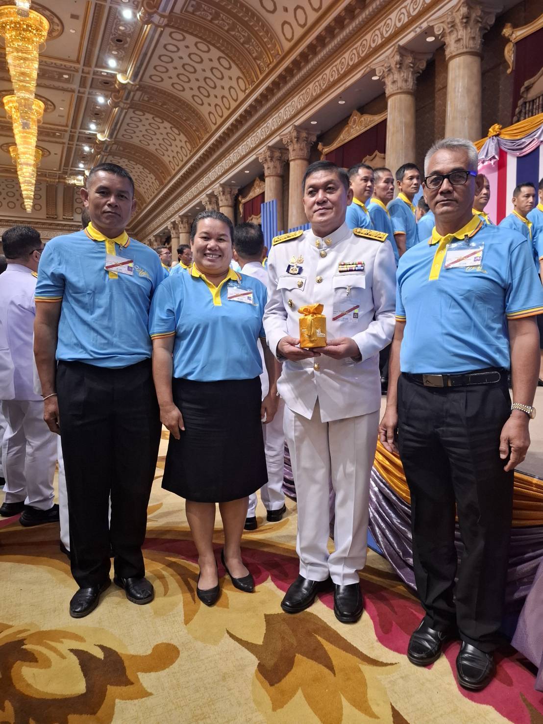 🤴👸พระบาทสมเด็จพระเจ้าอยู่หัว และสมเด็จพระนางเจ้า ฯ พระบรมราชินี เสด็จพระราชดำเนินไปทรงเป็นองค์ประธาน งานมหกรรมกองทุนแม่ของแผ่นดิน ประจำปี 2567🤴👸