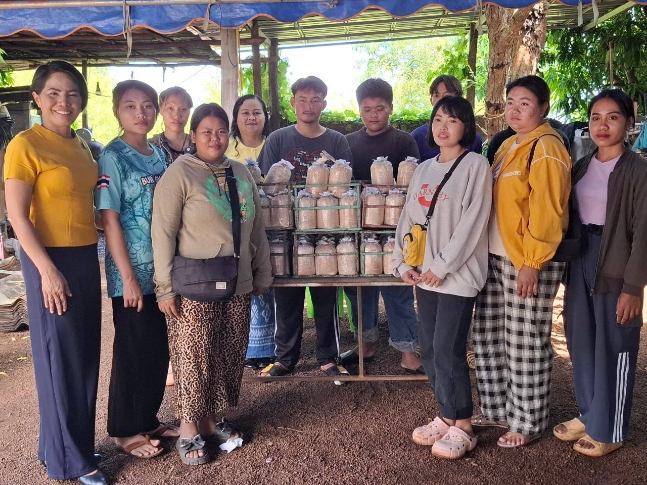 📢เครือข่ายกองทุนแม่ของแผ่นดินหนุนเสริมสัมมาชีพชุมชนเยาวชนกลุ่มเสี่ยง