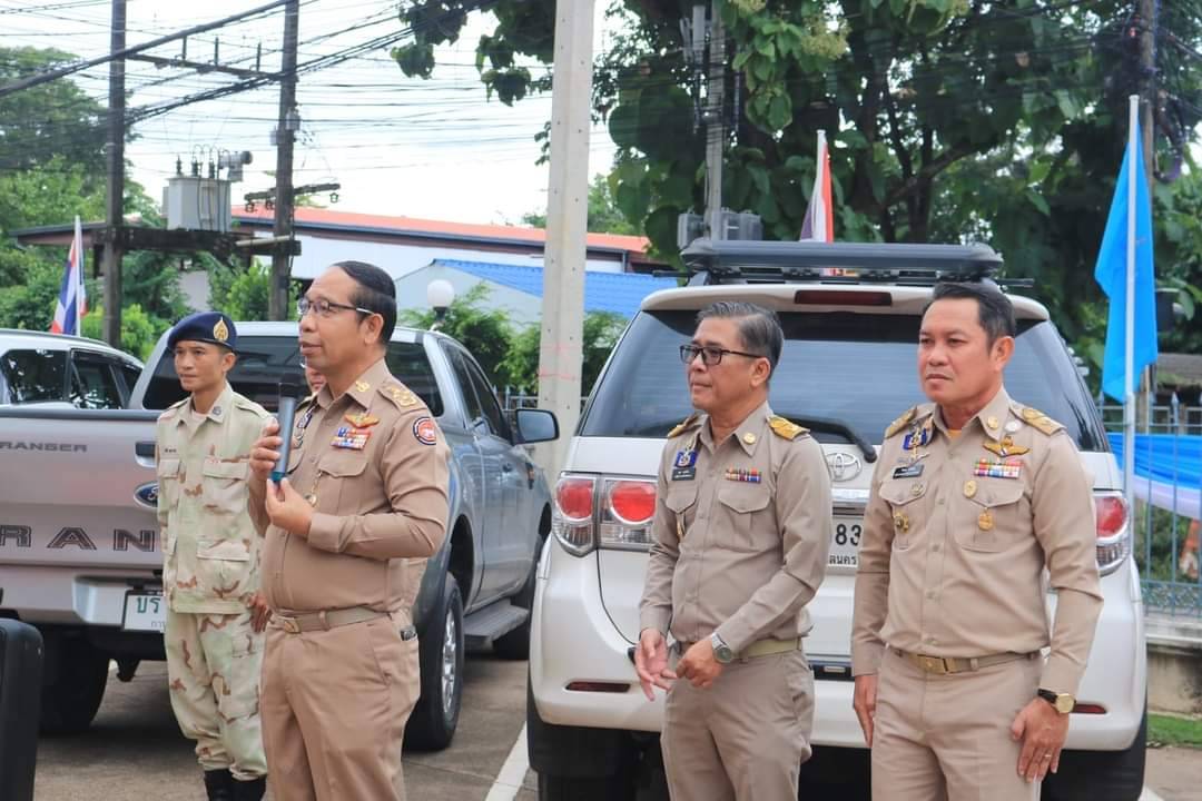 📰จังหวัดสกลนคร และ ศูนย์ ปภ. เขต 7 สกลนคร ปล่อยขบวนรถบรรทุก-น้ำดื่ม-เจ้าหน้าที่ ช่วยเหลือผู้ประสบภัยน้ำท่วมที่จังหวัดสุโขทัย