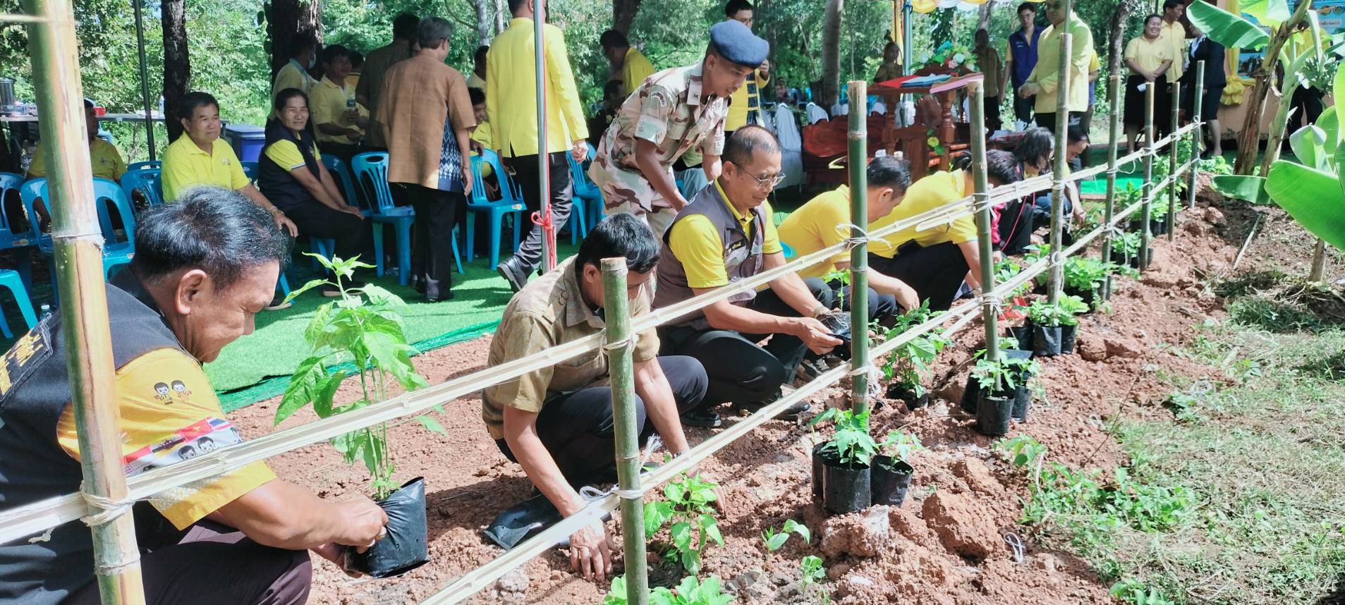 📢ผู้ว่าราชการจังหวัดสกลนคร มอบบ้านห่วงใยจากใจ GLO ตามโครงการบ้านห่วงใยจากใจ GLO ประจำปี 2566