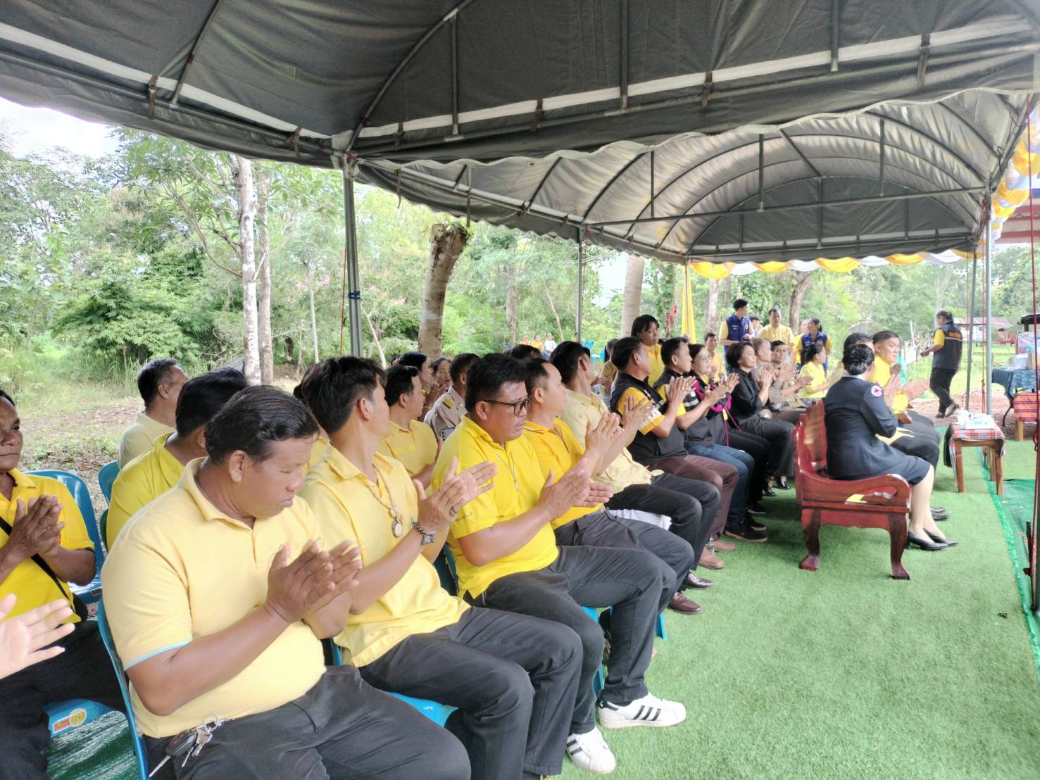 📢ผู้ว่าราชการจังหวัดสกลนคร มอบบ้านห่วงใยจากใจ GLO ตามโครงการบ้านห่วงใยจากใจ GLO ประจำปี 2566