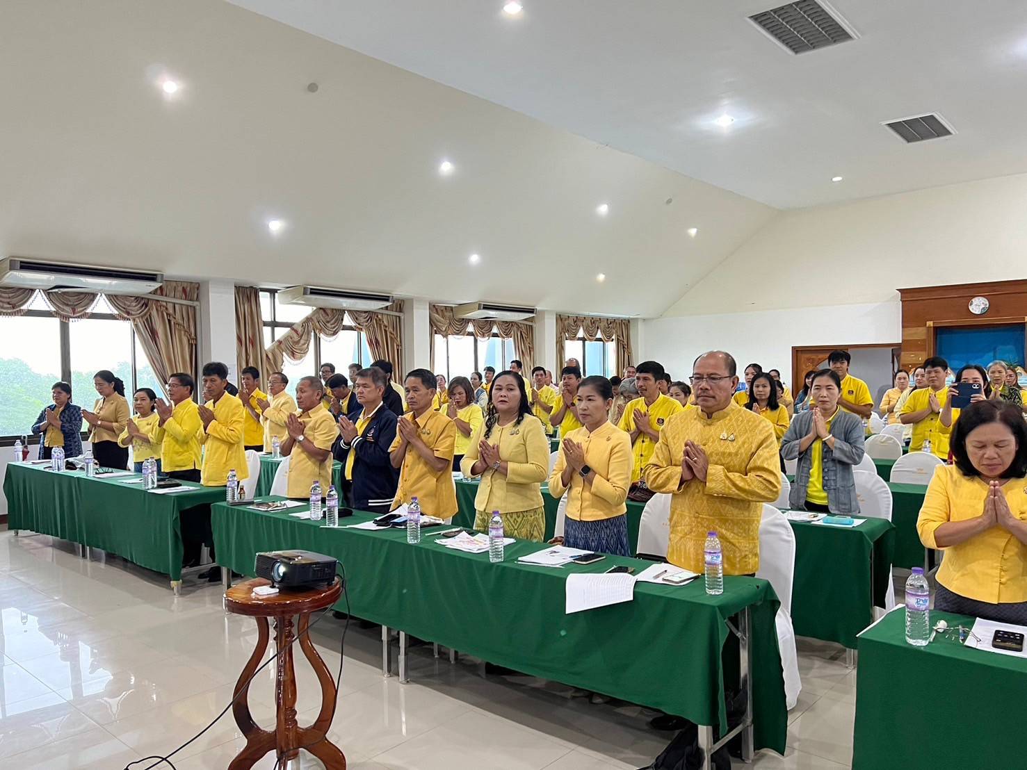 📢พช.สกลนคร จัดประชุมเชิงปฏิบัติการ จนท.พช.”เหลียวหลัง แลหน้า” และสรุปผลงาน ปี 2567