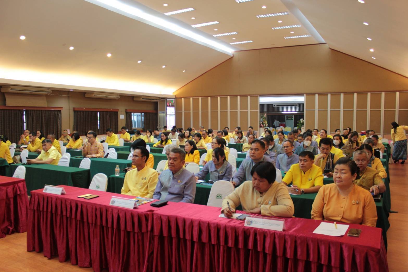 พช.จัดประชุมผู้บริหาร ไตรมาส 4/2567 เขตตรวจราชการที่ 10 และ 11 “พร้อมขับเคลื่อนเดินหน้า พัฒนาชุมชน ปี 68” ณ ห้องภูสกลแกรนด์ โรงแรมสกลแกรนด์ พาเลซ ตำบลธาตุเชิงชุม อำเภอเมืองสกลนคร จังหวัดสกลนคร