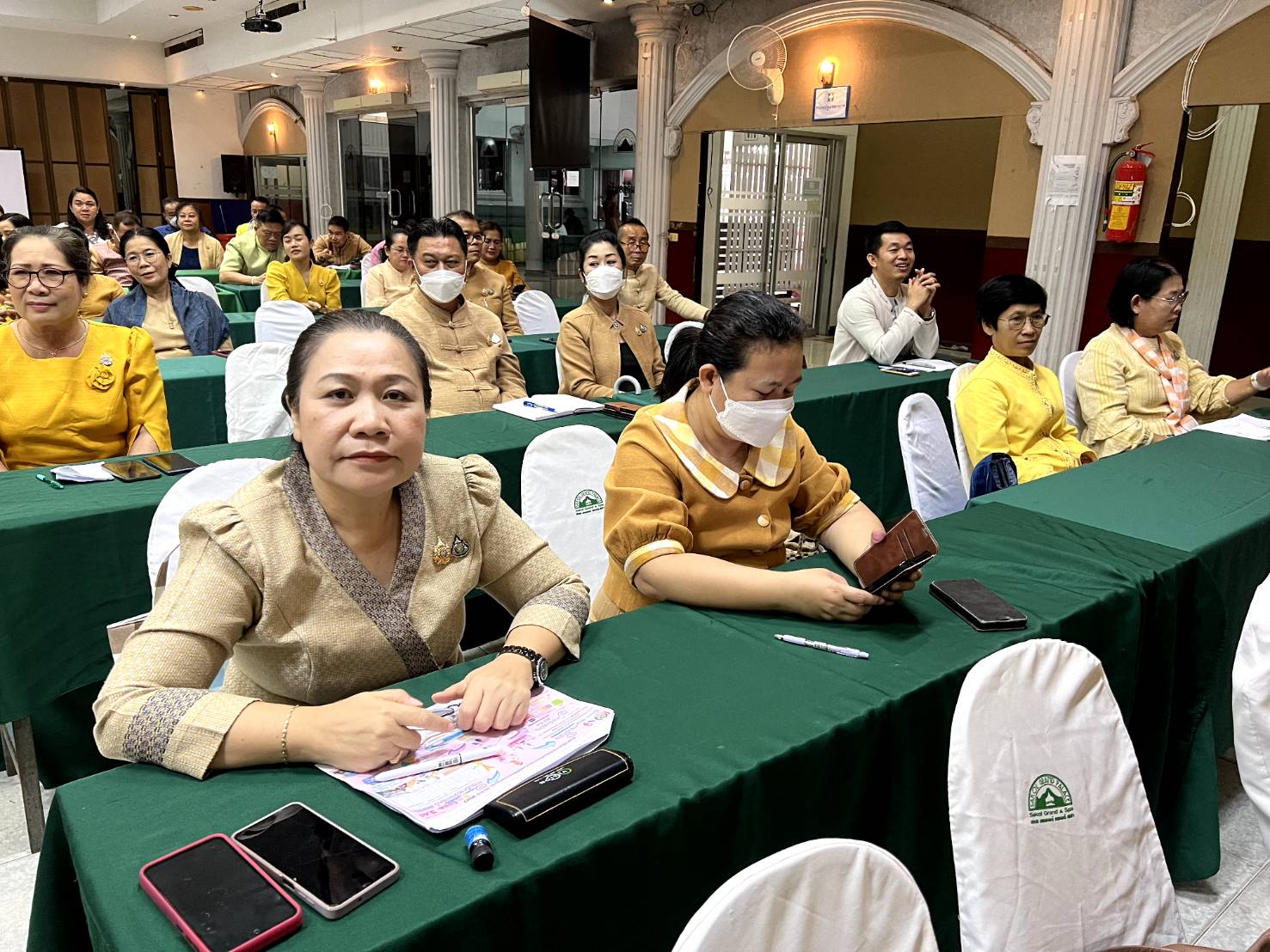 “ผู้ตรวจราชการ เขต 10 และ 11 จับมือจัดประชุมเชิงปฏิบัติการตรวจติดตามผลการดำเนินงานของหน่วยรับตรวจรายไตรมาส ไตรมาส 4 เขตตรวจราชการที่ 10 และ 11 กลุ่มจังหวัดภาคตะวันออกเฉียงเหนือตอนบน 1, 2 “