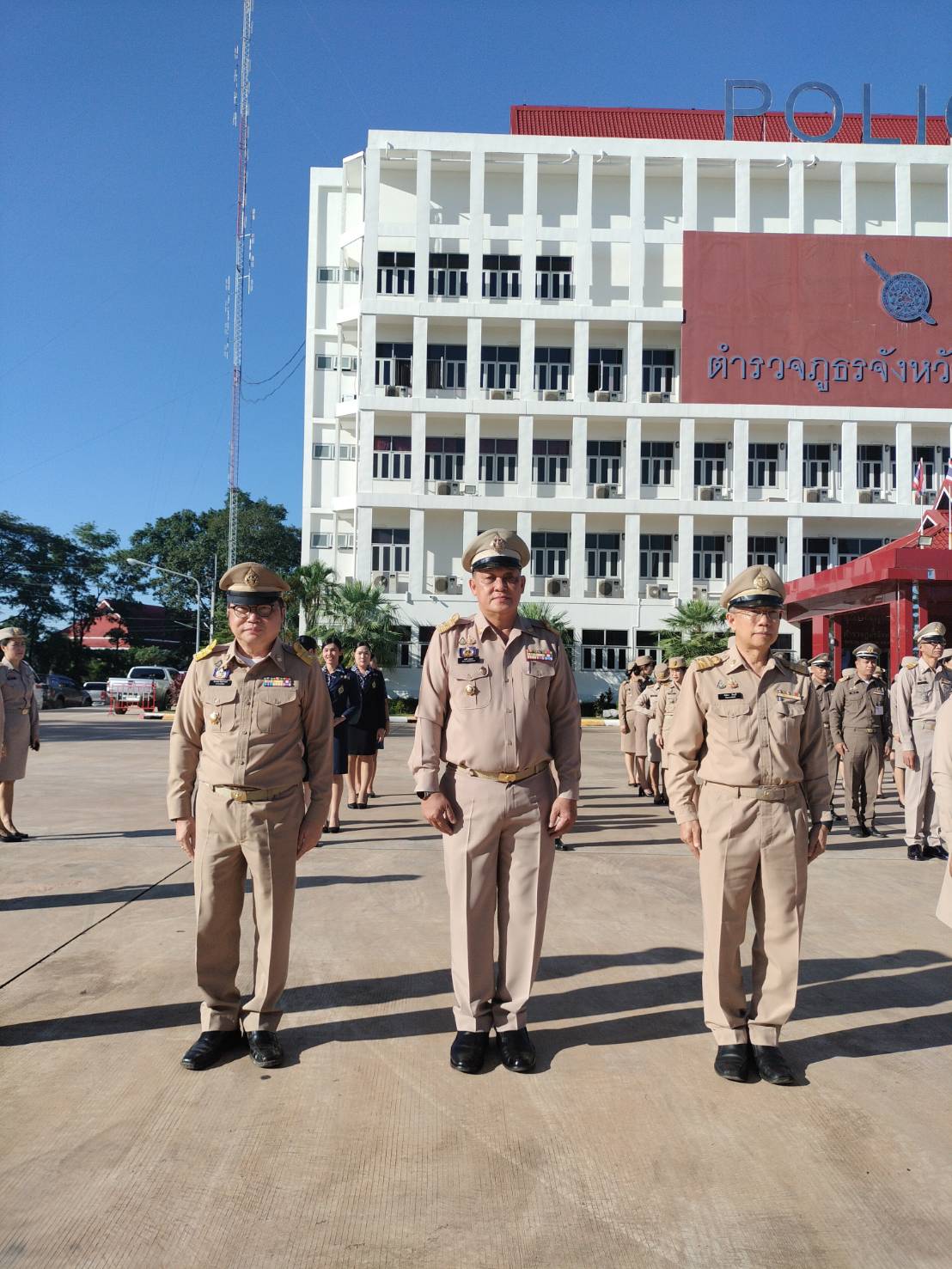 🇹🇭๒๘ กันยายน วันพระราชทานธงชาติไทย จังหวัดสกลนคร จัดกิจกรรมเคารพธงชาติและร้องเพลงชาติไทย เนื่องใน “วันพระราชทานธงชาติไทย” ประจำปี ๒๕๖๗🇹🇭