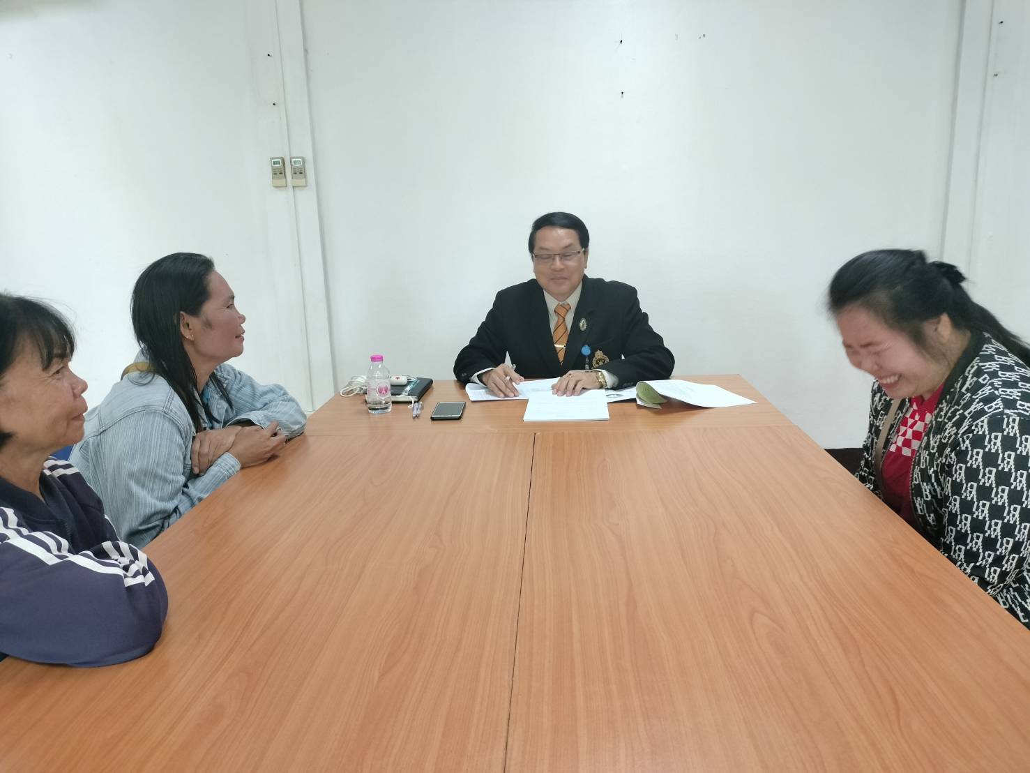 📢 จังหวัดสกลนครร่วมกับศาลจังหวัดสว่างแดนดิน โดยสำนักงานพัฒนาชุมชนจังหวัดสกลนคร : ดำเนินการไกล่เกลี่ยก่อนฟ้อง ตามประมวลกฎหมายวิธีพิจารณาความแพ่งมาตรา 20 ตรี