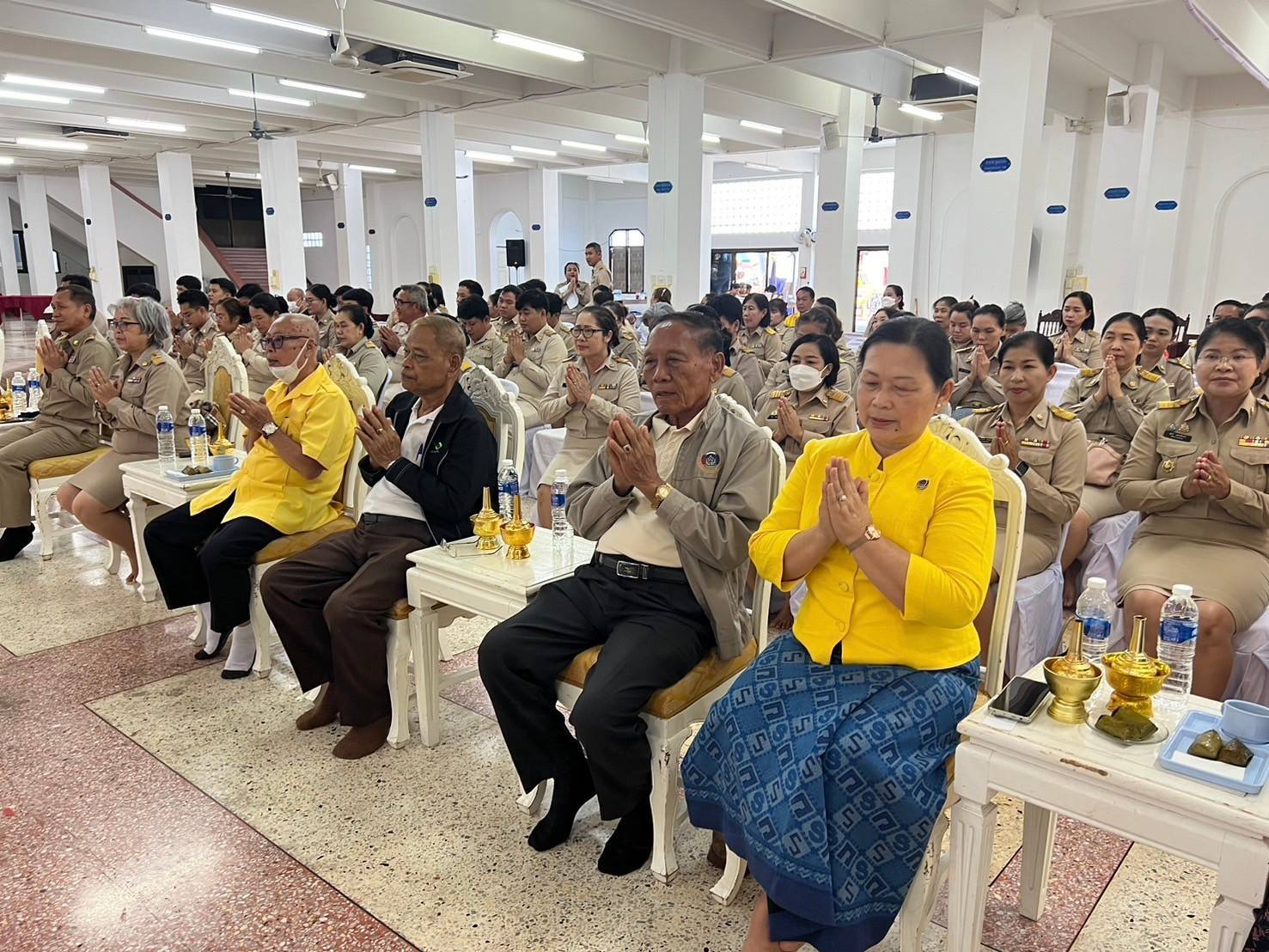 📢สำนักงานพัฒนาชุมชนจังหวัดสกลนคร จัดงานวันคล้ายวันก่อตั้งกรมการพัฒนาชุมชน ครบรอบ 62 ปี จัดพิธีทำบุญถวายเพลพระสงฆ์จำนวน 9 รูป
