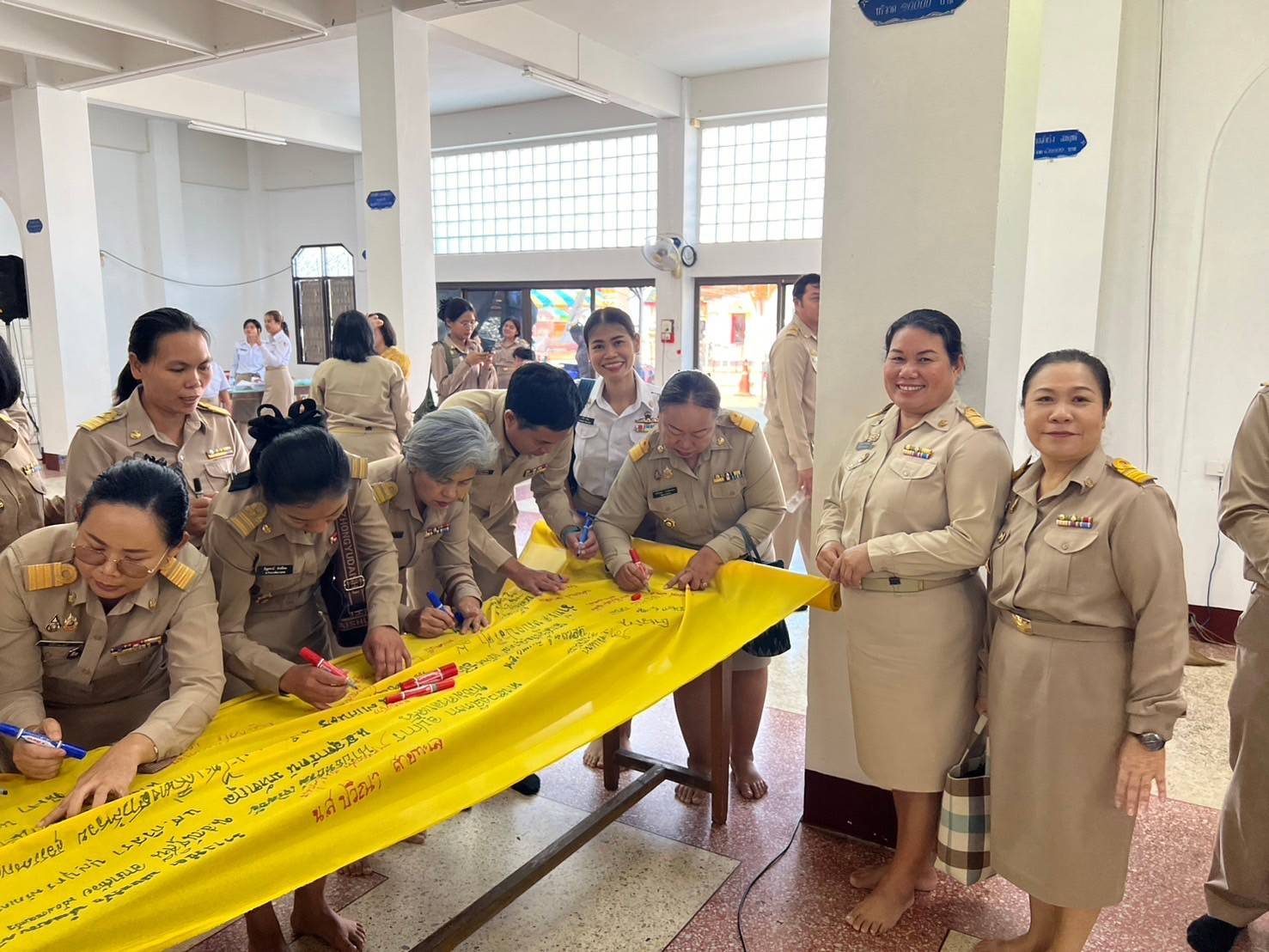 📢สำนักงานพัฒนาชุมชนจังหวัดสกลนคร จัดงานวันคล้ายวันก่อตั้งกรมการพัฒนาชุมชน ครบรอบ 62 ปี จัดพิธีทำบุญถวายเพลพระสงฆ์จำนวน 9 รูป