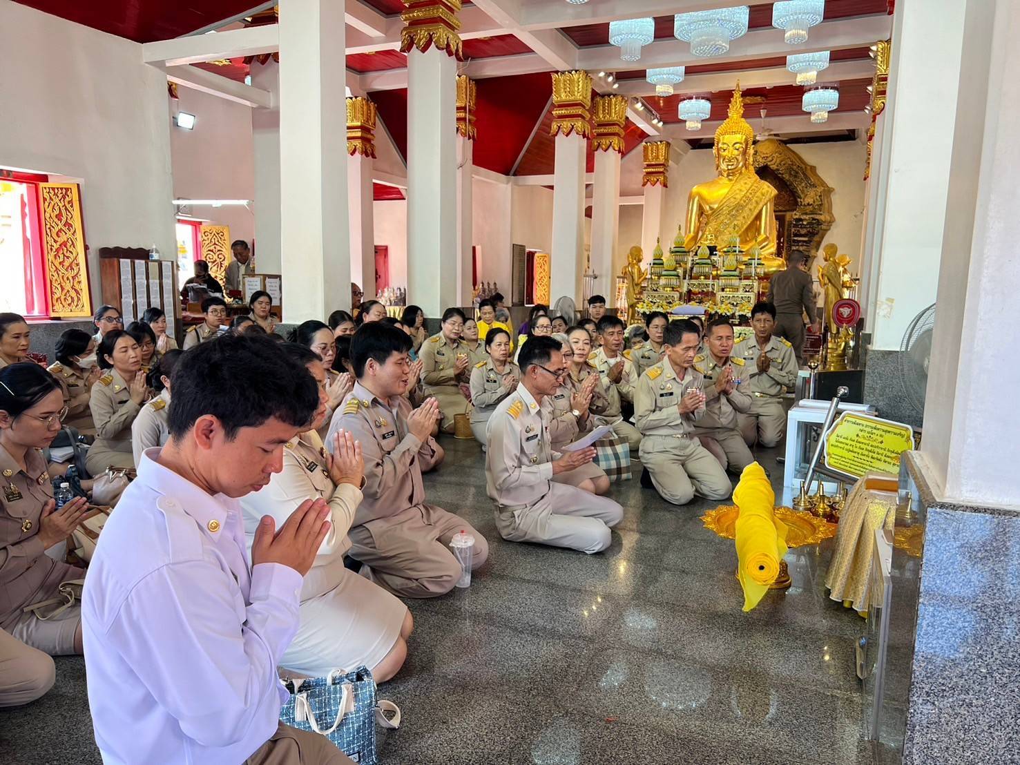 📢สำนักงานพัฒนาชุมชนจังหวัดสกลนคร จัดงานวันคล้ายวันก่อตั้งกรมการพัฒนาชุมชน ครบรอบ 62 ปี จัดพิธีทำบุญถวายเพลพระสงฆ์จำนวน 9 รูป