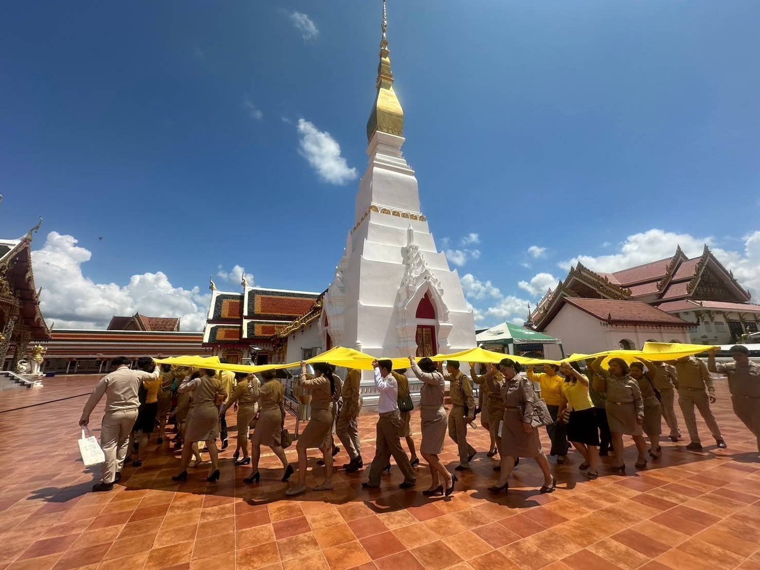📢สำนักงานพัฒนาชุมชนจังหวัดสกลนคร จัดงานวันคล้ายวันก่อตั้งกรมการพัฒนาชุมชน ครบรอบ 62 ปี จัดพิธีทำบุญถวายเพลพระสงฆ์จำนวน 9 รูป
