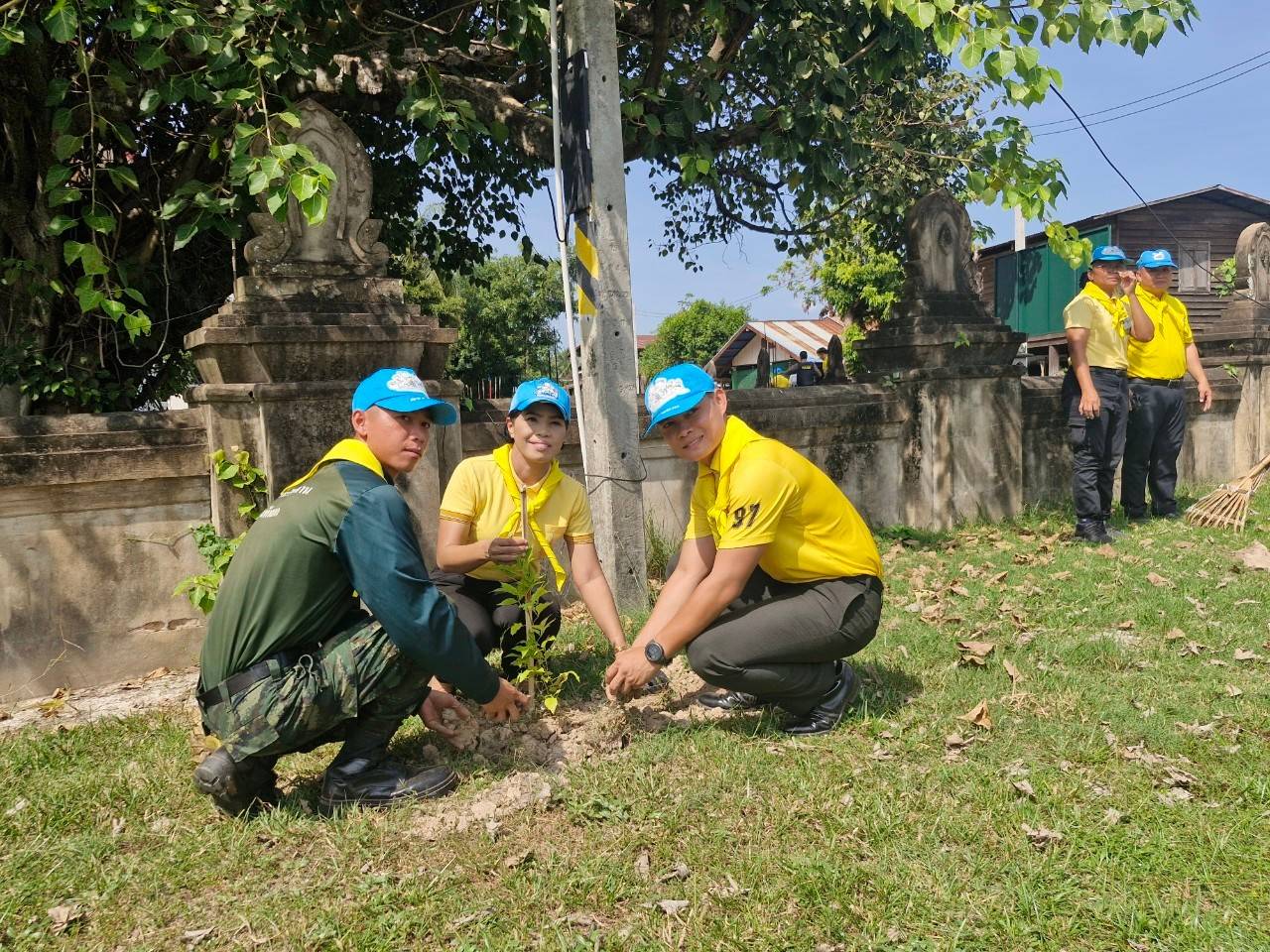 📢พช.สกลนคร : ร่วมกิจกรรมจิตอาสาพัฒนาเนื่องในคล้ายวันสวรรคต พระบาทสมเด็จพระจุลจอมเกล้าเจ้าอยู่หัว (วันปิยมหาราช)