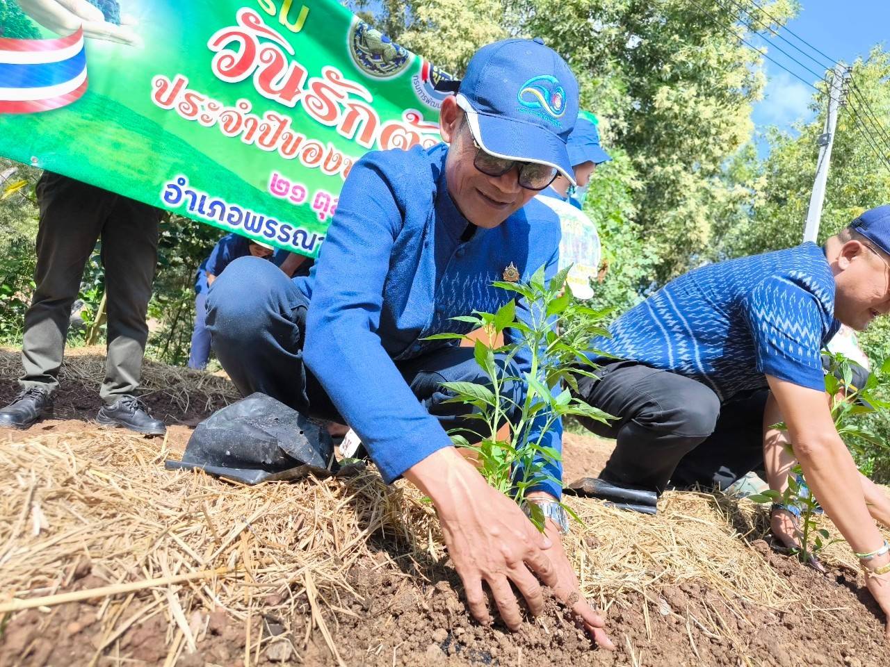📢พช.สกลนคร : จัดกิจกรรม “วันรักต้นไม้ประจำปีของชาติ” (National Annual Tree Care Day)