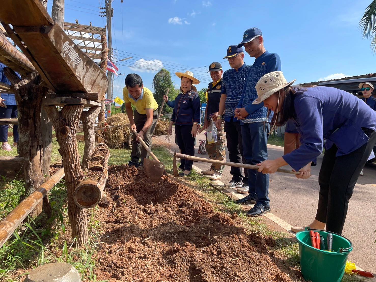 📢พช.สกลนคร : จัดกิจกรรม “วันรักต้นไม้ประจำปีของชาติ” (National Annual Tree Care Day)