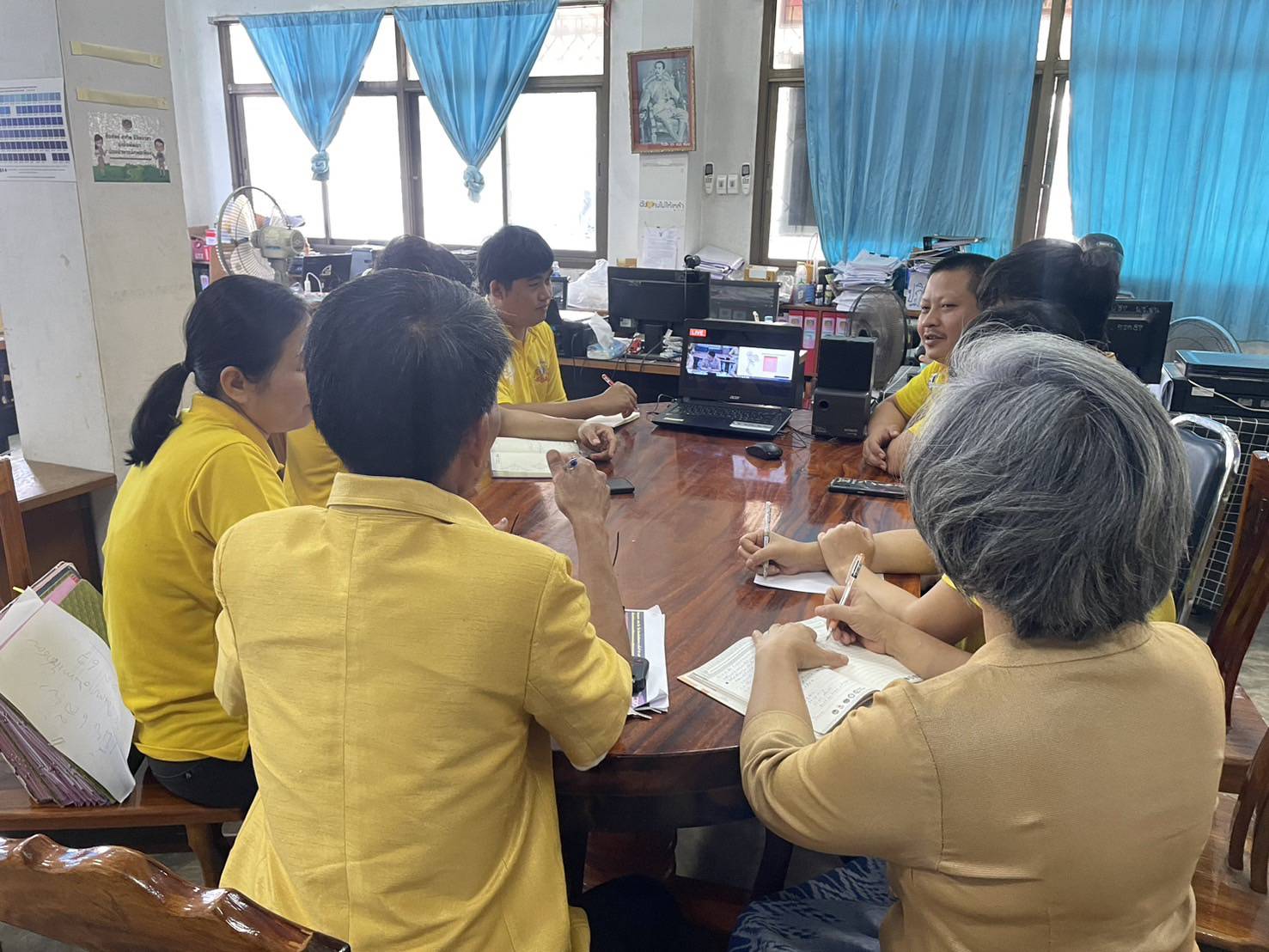 📢 พช.สกลนคร ร่วมประชุมกรมการพัฒนาชุมชน ครั้งที่ ๑๐/๒๕๖๗ ผ่านระบบการประชุมทางไกล Video Conference