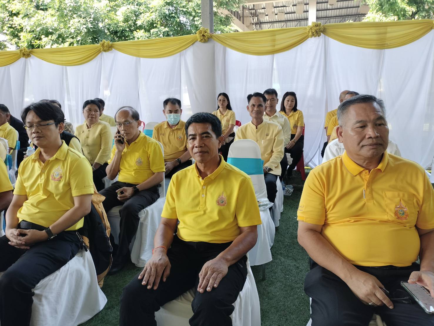 📢พช.สกลนคร : ร่วมพิธีมอบกรรมสิทธิ์และไถ่ชีวิตโค-กระบือ เฉลิมพระเกียรติพระบาทสมเด็จพระเจ้าอยู่หัว เนื่องโนโอกาสพระราชพิธีมหามงคลเฉลิมพระชนมพรรษา ๖ รอบ ๒๘ กรกฎาคม ๒๕๖๗