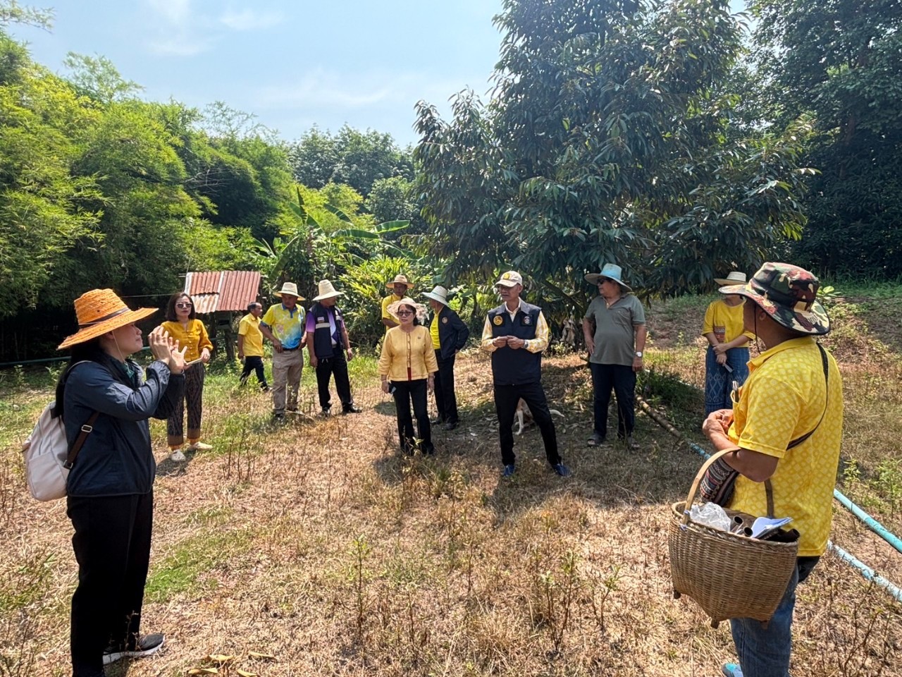📢พช.สกลนคร : ขับเคลื่อนการเพิ่มรายได้ ลดรายจ่าย ขยายโอกาส และส่งเสริมการดำเนินชีวิตตามแนวทางปรัชญาของเศรษฐกิจพอเพียง