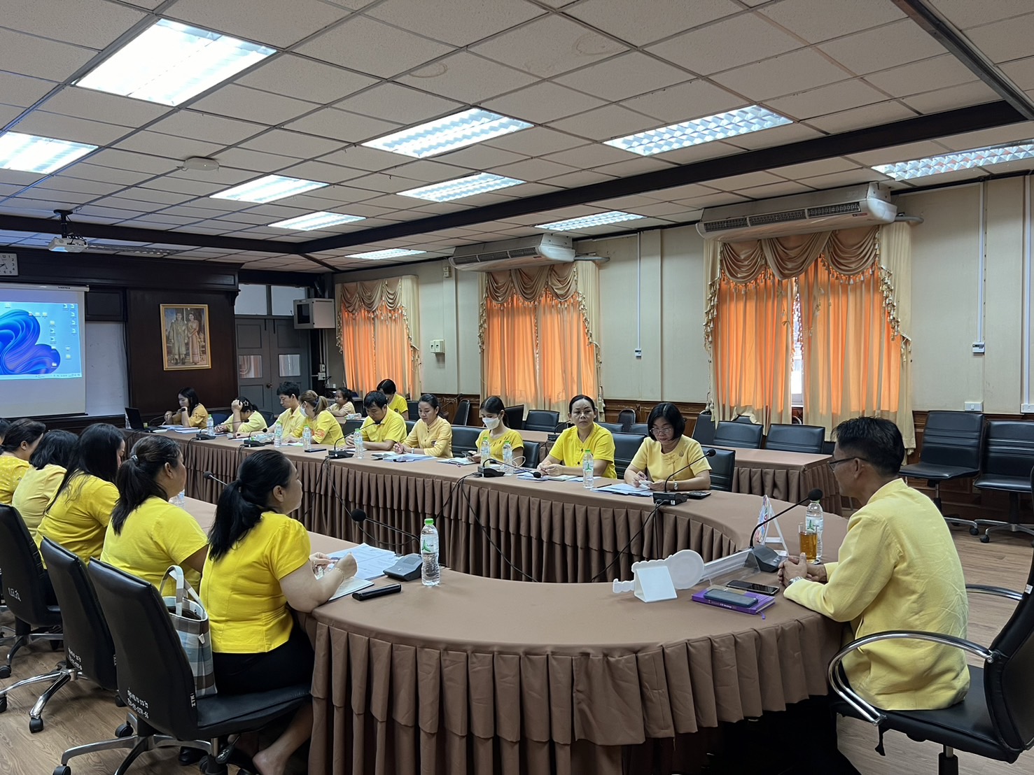 📢พช.สกลนคร : จัดประชุมเตรียมความพร้อมด้านบุคลากรในการดำเนินงานกิจกรรมโครงการ ประจำปีงบประมาณ พ.ศ. 2568