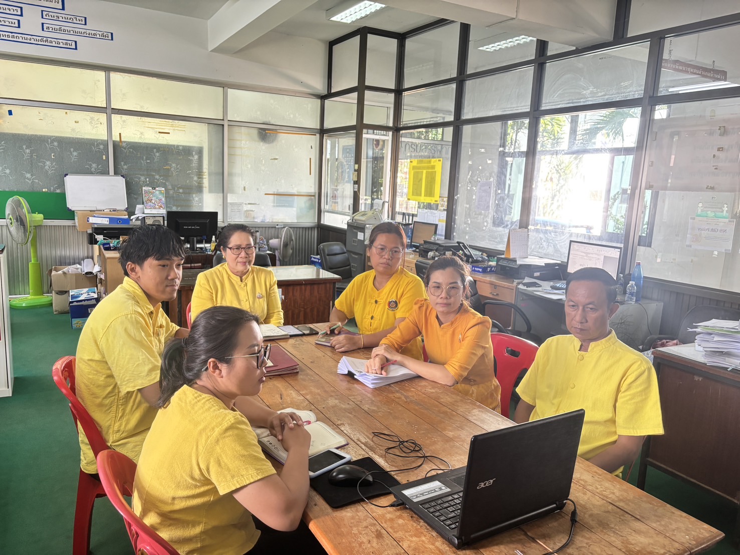 📢 พช.สกลนคร ร่วมประชุมกรมการพัฒนาชุมชน ครั้งที่ ๑๐/๒๕๖๗ ผ่านระบบการประชุมทางไกล Video Conference