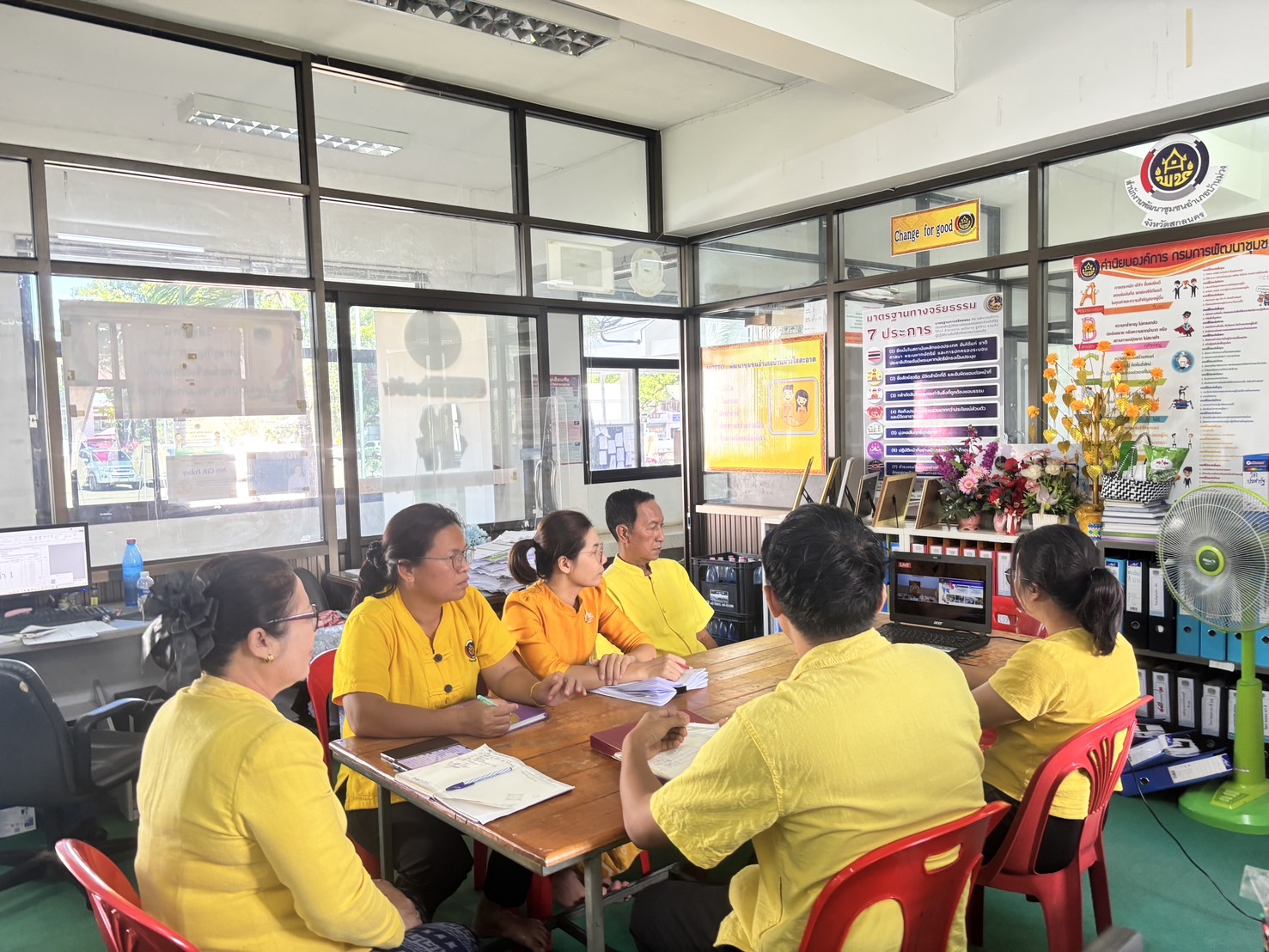 📢 พช.สกลนคร ร่วมประชุมกรมการพัฒนาชุมชน ครั้งที่ ๑๐/๒๕๖๗ ผ่านระบบการประชุมทางไกล Video Conference