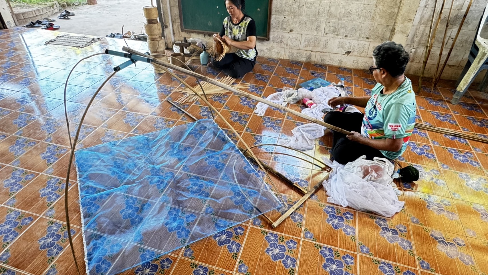 📢พช.สกลนคร : ติดตามการดำเนินงานขับเคลื่อนการเพิ่มรายได้ ลดรายจ่าย ขยายโอกาส และส่งเสริมการดำเนินชีวิตตามแนวทางปรัชญาของเศรษฐกิจพอเพียง จังหวัดสกลนคร