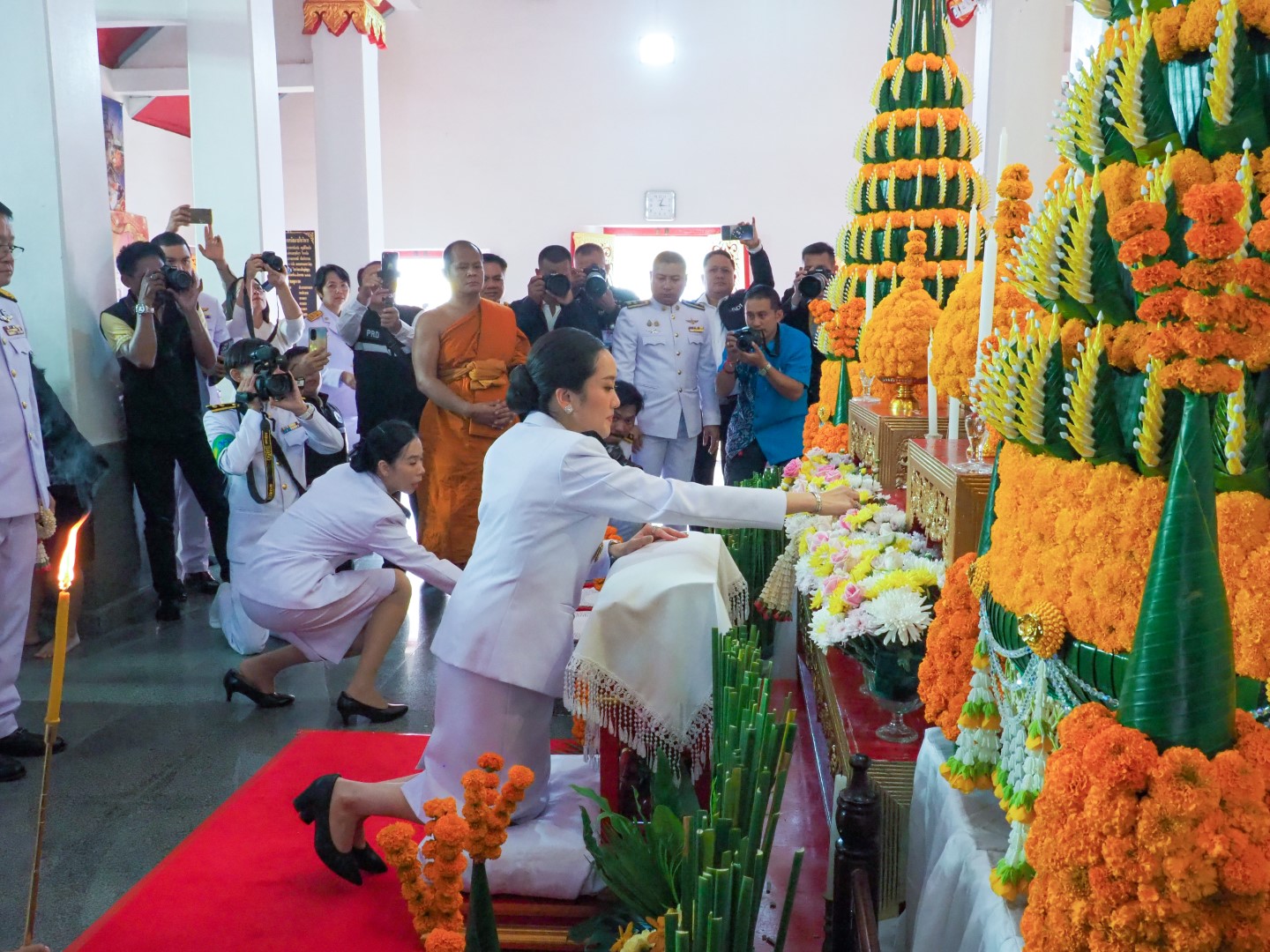 📢นายกรัฐมนตรี ถวายผ้าพระกฐินพระราชทาน สำนักนายกรัฐมนตรี ประจำปี 2567 ณ วัดพระธาตุเชิงชุมวรวิหาร อำเภอเมืองสกลนคร จังหวัดสกลนคร ยอดเงินถวายปัจจัย 12,731,219.42 บาท โดยมีประชาชนผู้มีจิตศรัทธาร่วมสมทบ 🗓วันศุกร์ที่ 8 พฤศจิกายน 2567