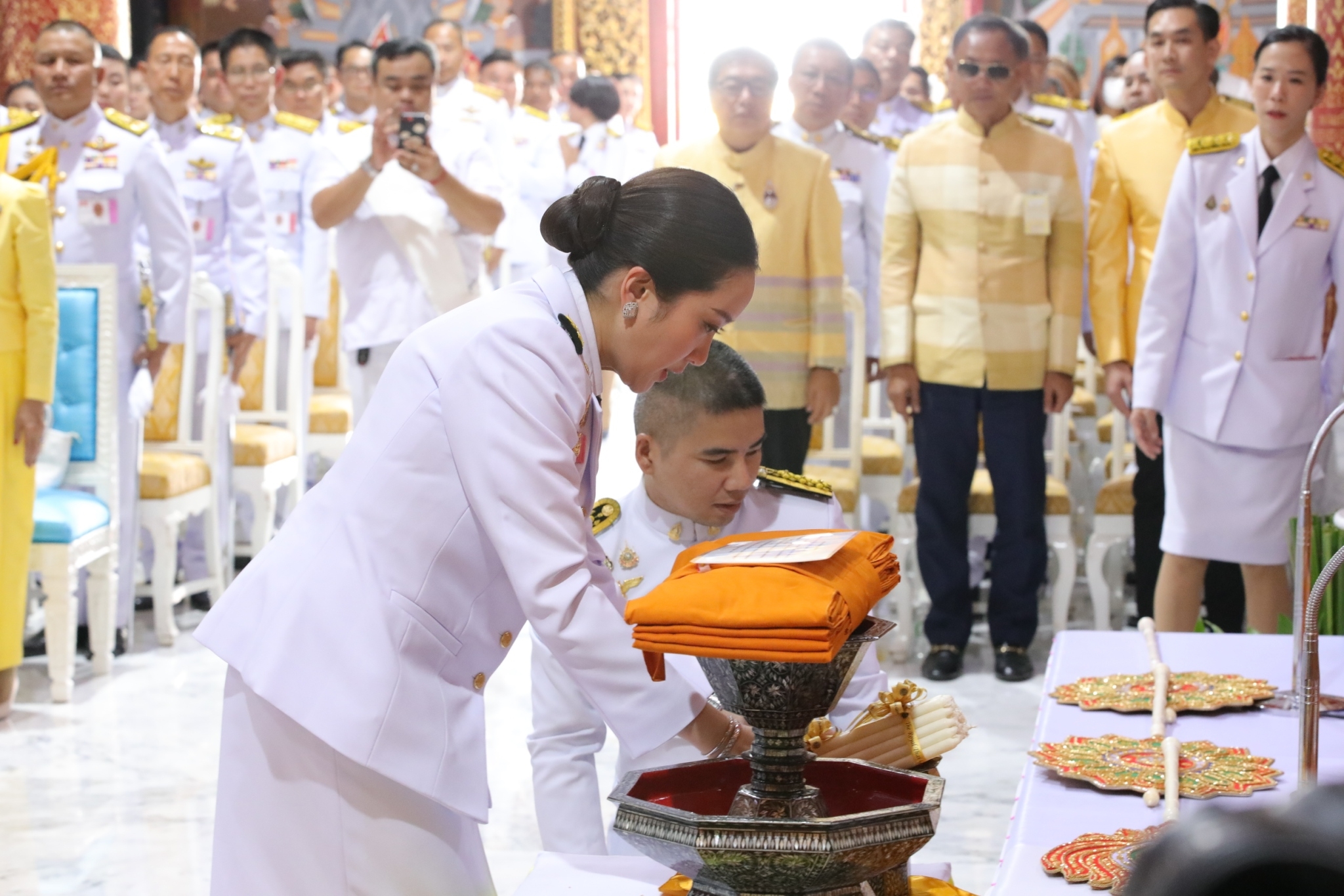 📢นายกรัฐมนตรี ถวายผ้าพระกฐินพระราชทาน สำนักนายกรัฐมนตรี ประจำปี 2567 ณ วัดพระธาตุเชิงชุมวรวิหาร อำเภอเมืองสกลนคร จังหวัดสกลนคร ยอดเงินถวายปัจจัย 12,731,219.42 บาท โดยมีประชาชนผู้มีจิตศรัทธาร่วมสมทบ 🗓วันศุกร์ที่ 8 พฤศจิกายน 2567