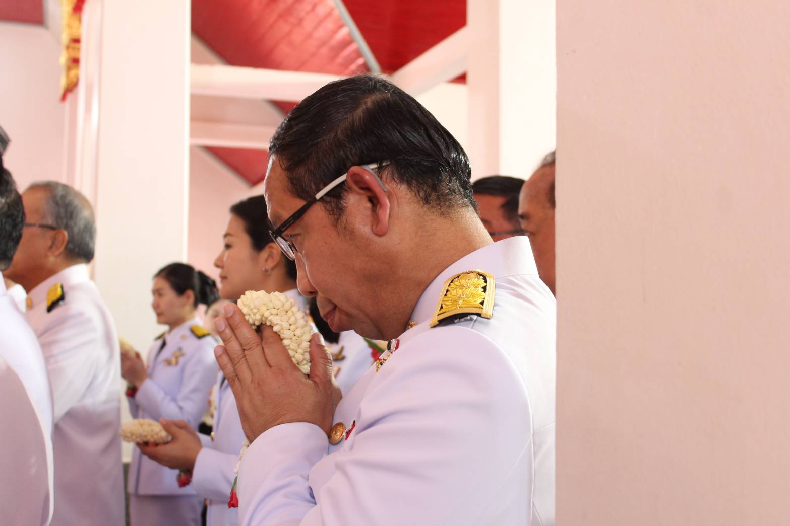 📢นายกรัฐมนตรี ถวายผ้าพระกฐินพระราชทาน สำนักนายกรัฐมนตรี ประจำปี 2567 ณ วัดพระธาตุเชิงชุมวรวิหาร อำเภอเมืองสกลนคร จังหวัดสกลนคร ยอดเงินถวายปัจจัย 12,731,219.42 บาท โดยมีประชาชนผู้มีจิตศรัทธาร่วมสมทบ 🗓วันศุกร์ที่ 8 พฤศจิกายน 2567