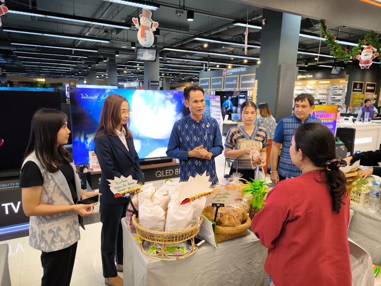 📢พช.สกลนคร จัดตลาดสินค้าอาหารปลอดและผลิตภัณฑ์ OTOP สกลนคร 22 – 25 พ.ย. 67