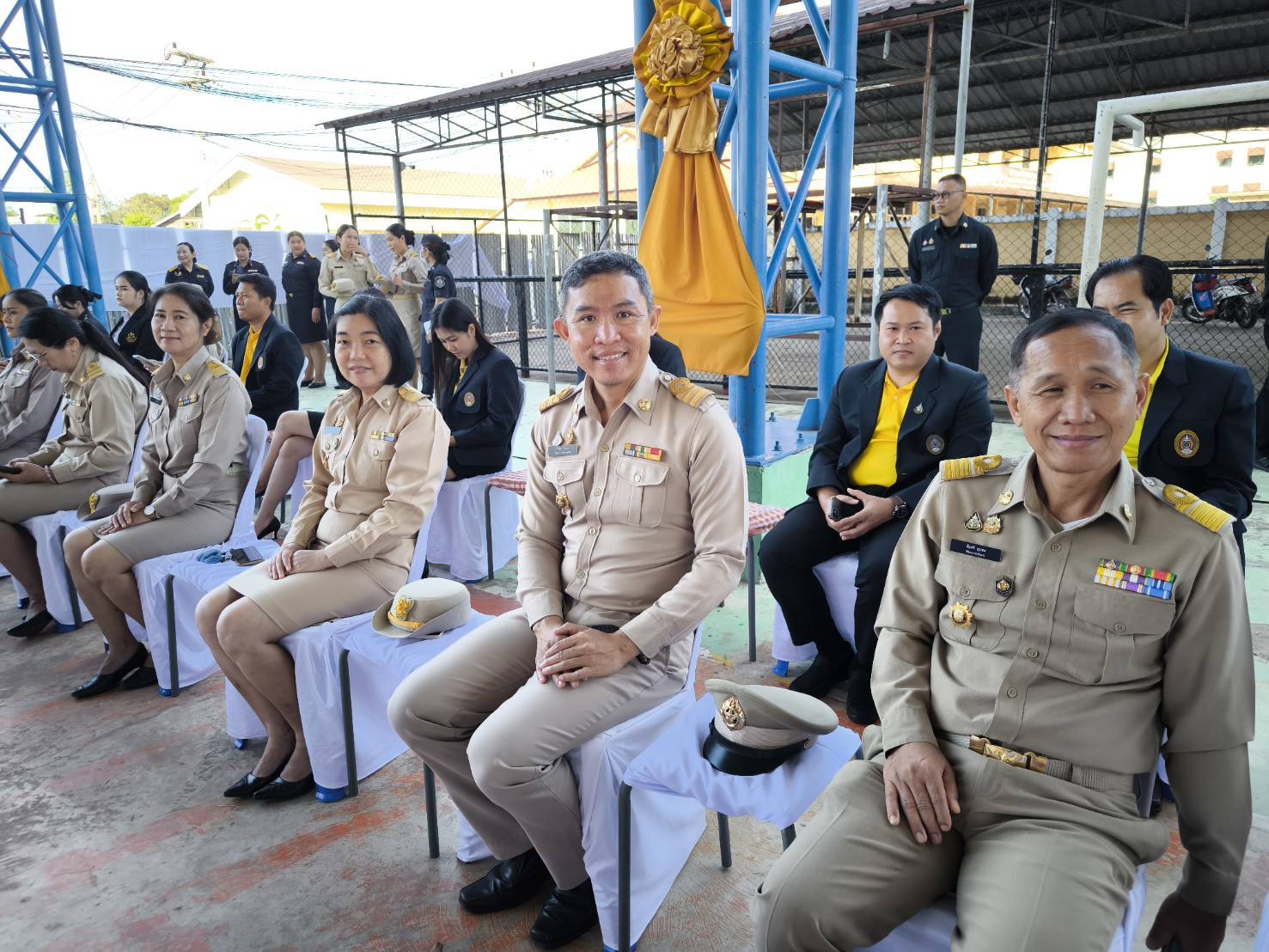 📰จังหวัดสกลนครจัดพิธีถวายพวงมาลาและถวายราชสดุดี วันสมเด็จพระมหาธีรราชเจ้า ประจำปี 2567 ณ โรงเรียนสกลนครพัฒนศึกษา อำเภอเมืองสกลนคร จังหวัดสกลนคร