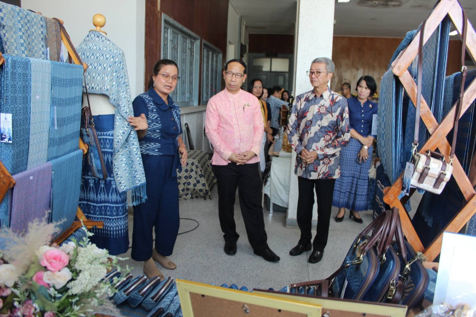 เอกอัครราชทูตสาธารณรัฐอินโดนีเซียประจำประเทศไทยเข้าคารวะผู้ว่าราชการจังหวัดสกลนคร เพื่อเชื่อมความสัมพันธ์อันดีระหว่างประเทศอินโดนีเซียกับจังหวัดสกลนคร ประเทศไทย