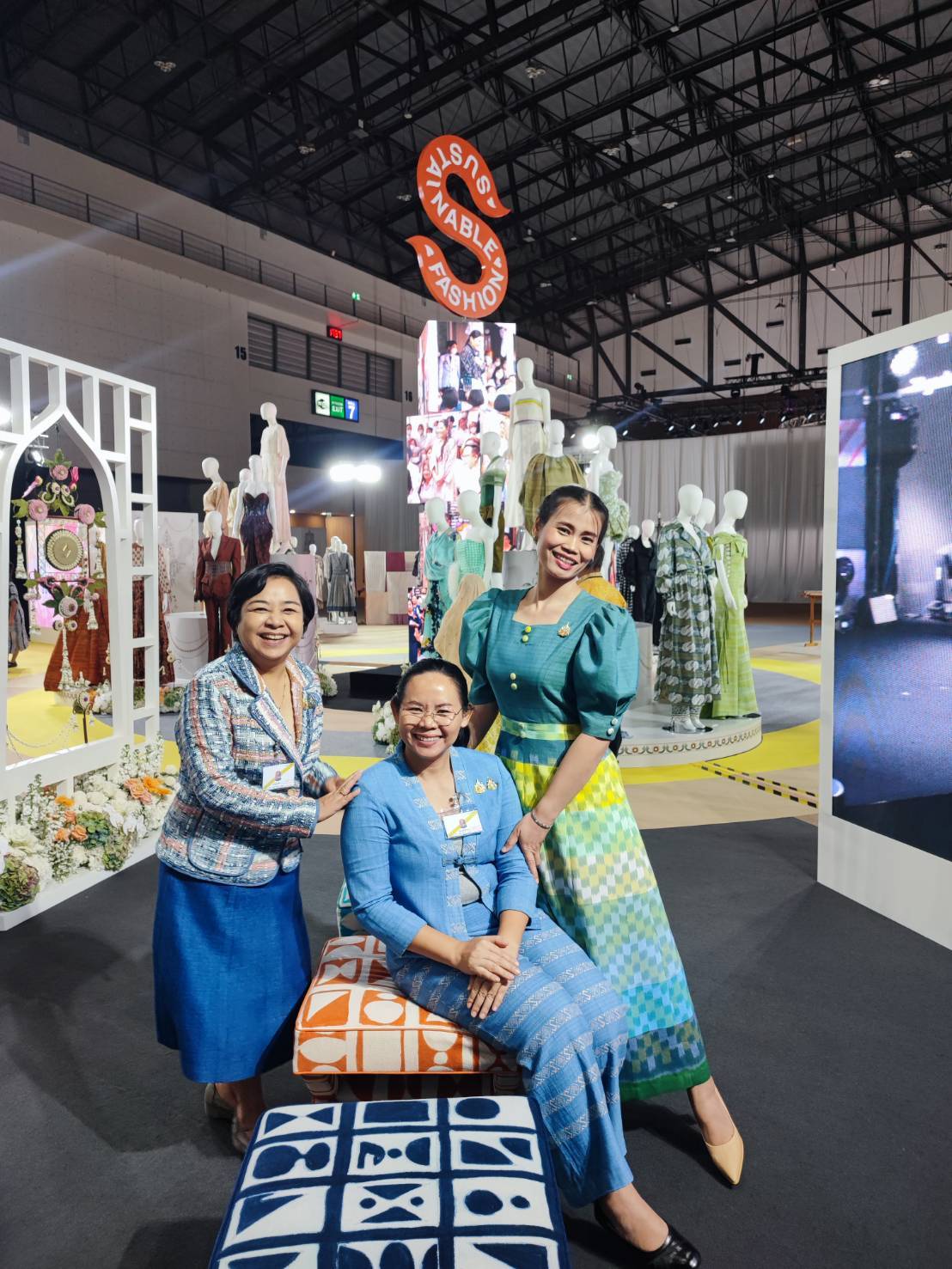กรมการพัฒนาชุมชน กระทรวงมหาดไทย จัดงาน Silk Festival 2024 สู่การพัฒนาที่ยั่งยืน 28 พฤศจิกายน ถึง 2 ธันวาคม 2567 เอ็กซิบิชั่น ฮอลล์ 6-7 เมืองทองธานี