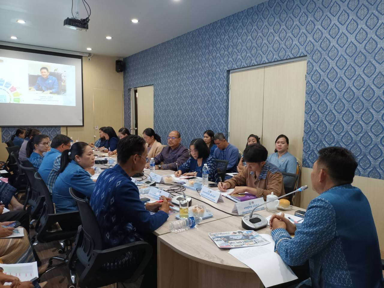 ผู้ตรวจราชการกรมการพัฒนาชุมชน ลงพื้นที่จังหวัดสกลนครติดตามการดำเนินงานพัฒนาชุมชนจังหวัดสกลนคร