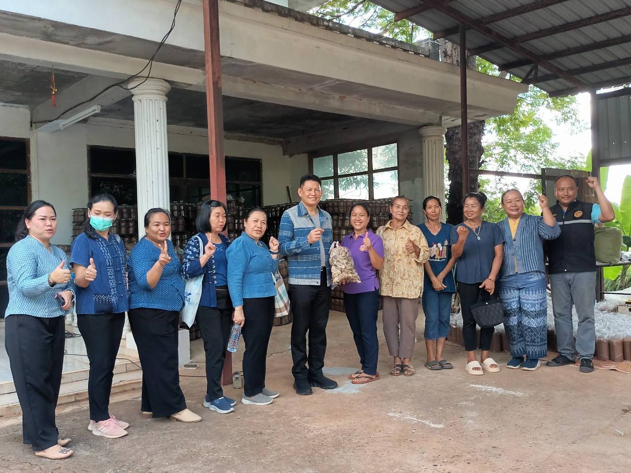 ผู้ตรวจราชการกรมการพัฒนาชุมชน ลงพื้นที่จังหวัดสกลนครติดตามการดำเนินงานพัฒนาชุมชนจังหวัดสกลนคร