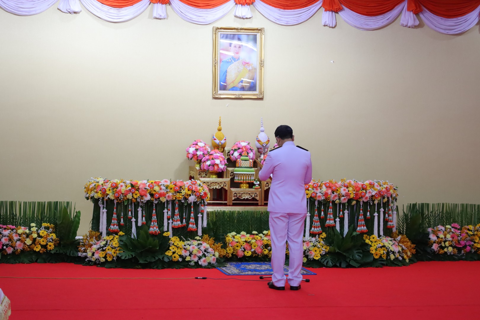 📰ผู้ว่าราชการจังหวัดสกลนคร นำพสกนิกรชาวจังหวัดสกลนครทุกหมู่เหล่า ร่วมพิธีทำบุญตักบาตรถวายพระกุศล และพิธีถวายพระพร เนื่องในโอกาสวันคล้ายวันประสูติ สมเด็จพระเจ้าลูกเธอ เจ้าฟ้าพัชรกิติยาภา นเรนทิราเทพยวดี กรมหลวงราชสาริณีสิริพัชร มหาวัชรราชธิดา 7 ธันวาคม 2567